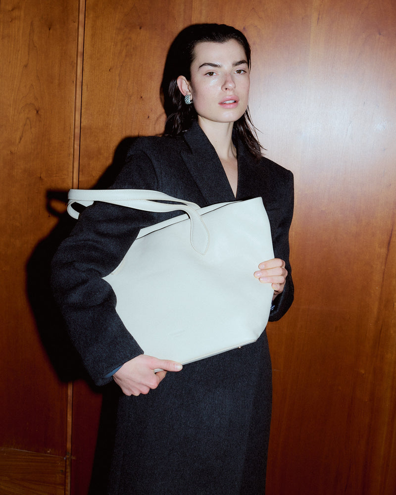 Arya carryall bag