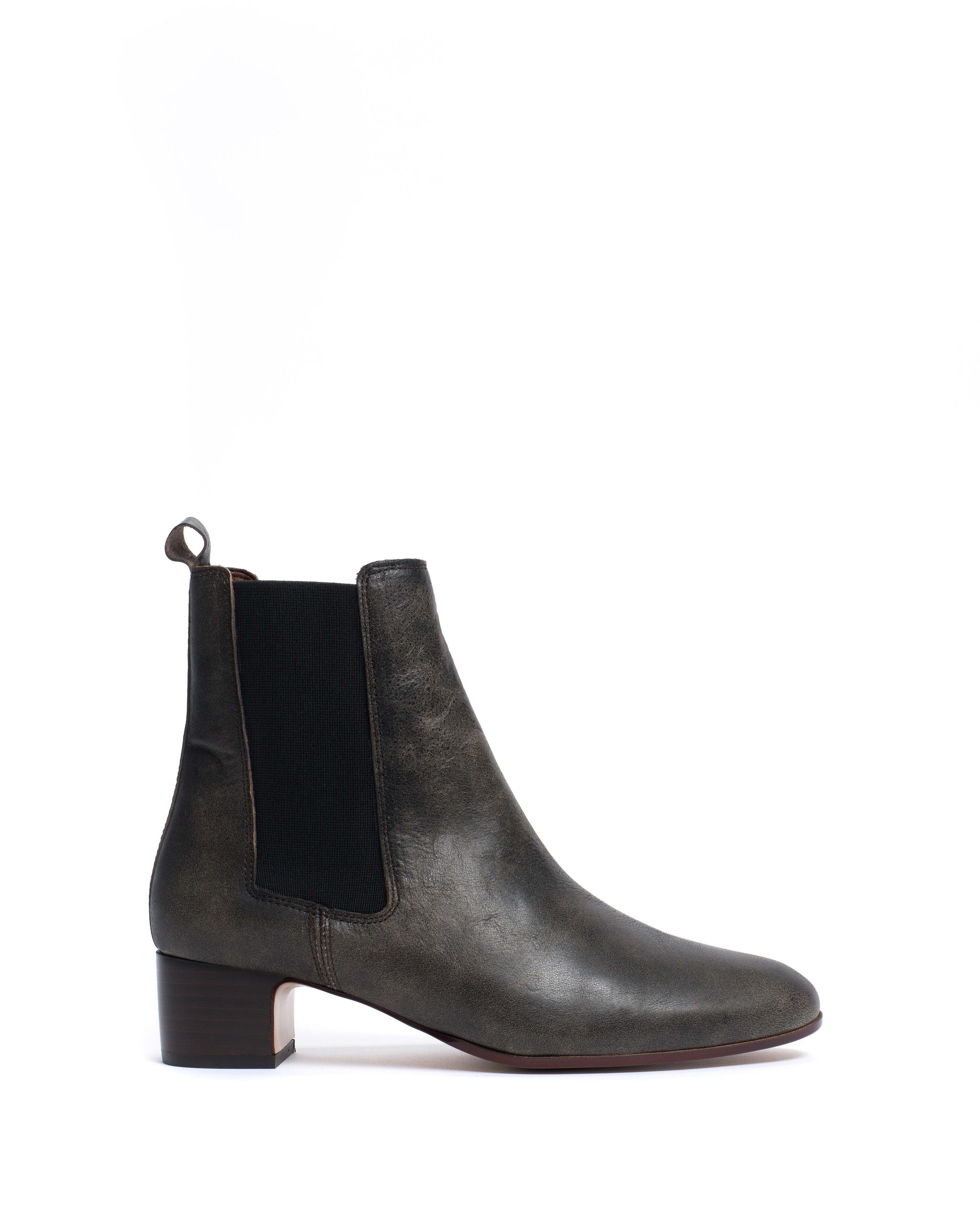Niabella Distressed vegetable tanned calf Off black - Anonymous Copenhagen