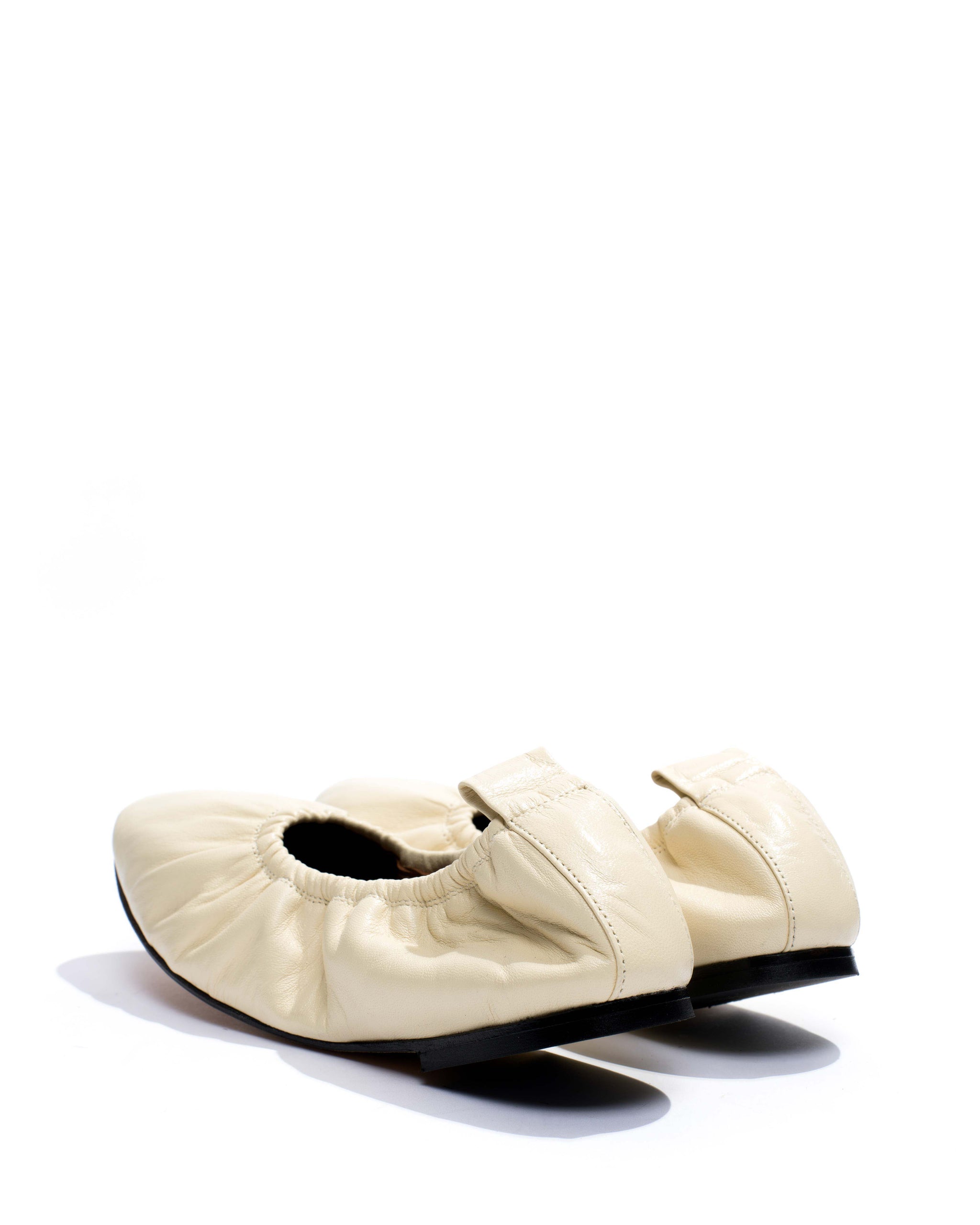 Mirelda Silky lamb White sand - Anonymous Copenhagen