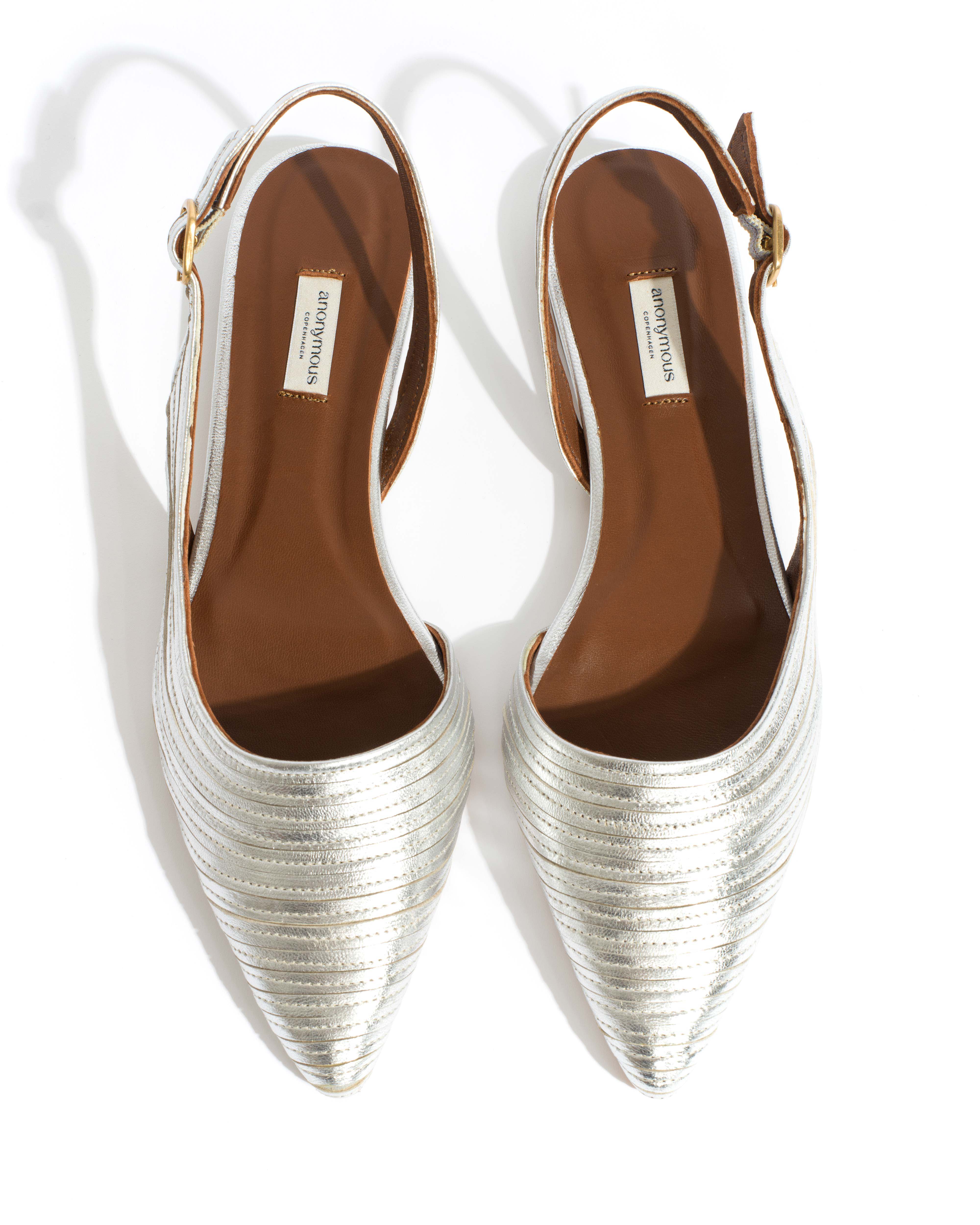 Carla 10 Metallic goat Silver