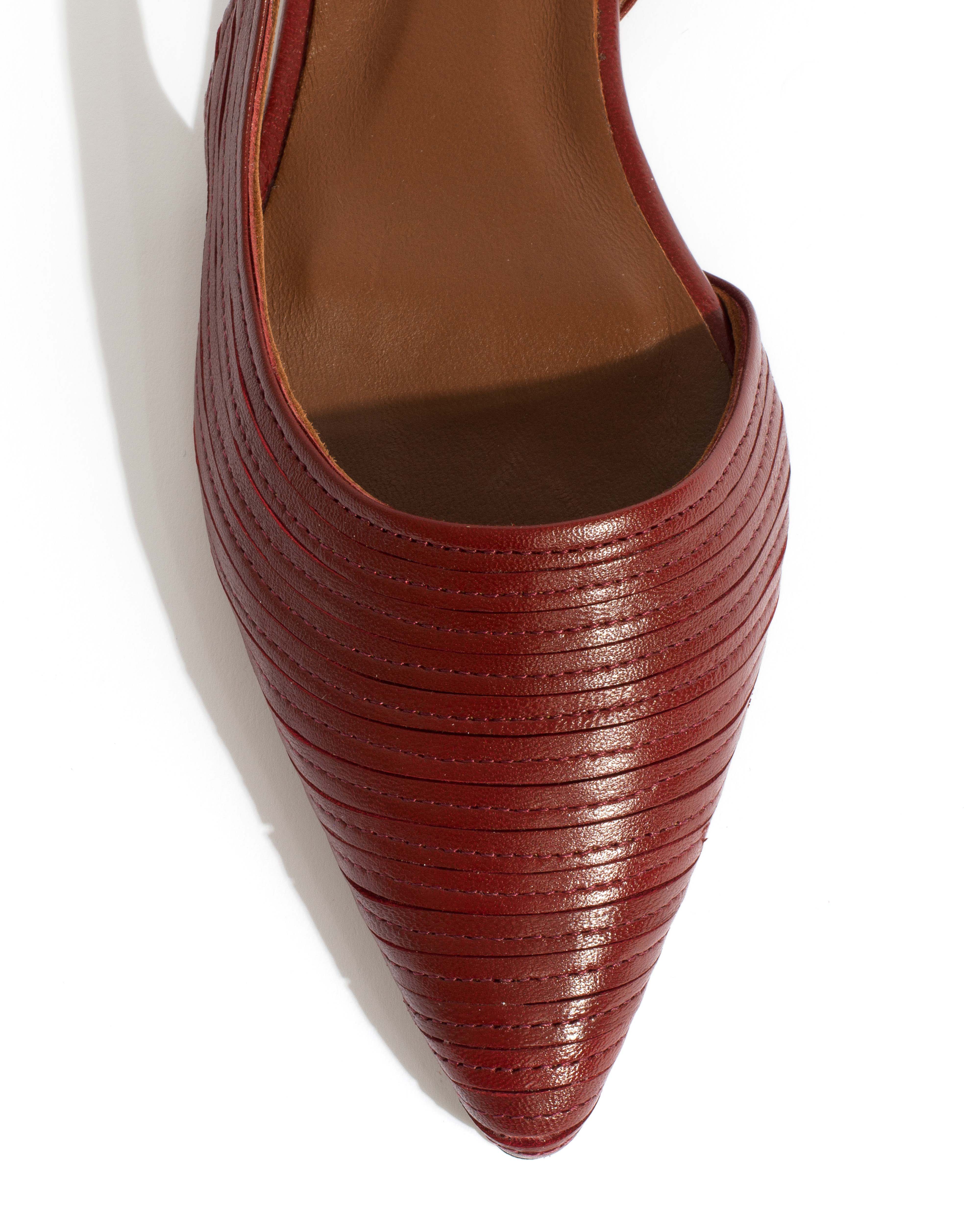 Carla 10 Shiny lamb Pomegranate