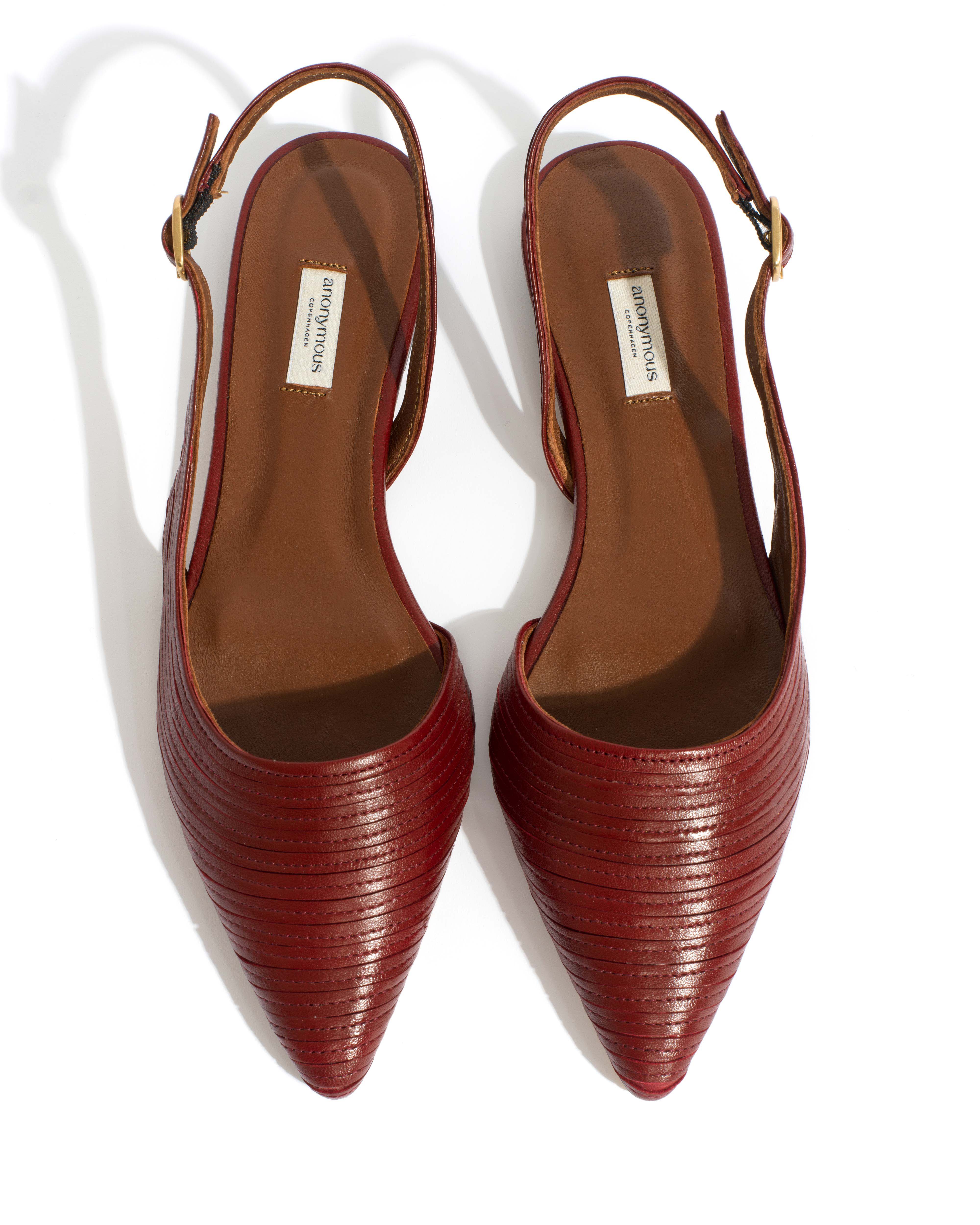 Carla 10 Shiny lamb Pomegranate