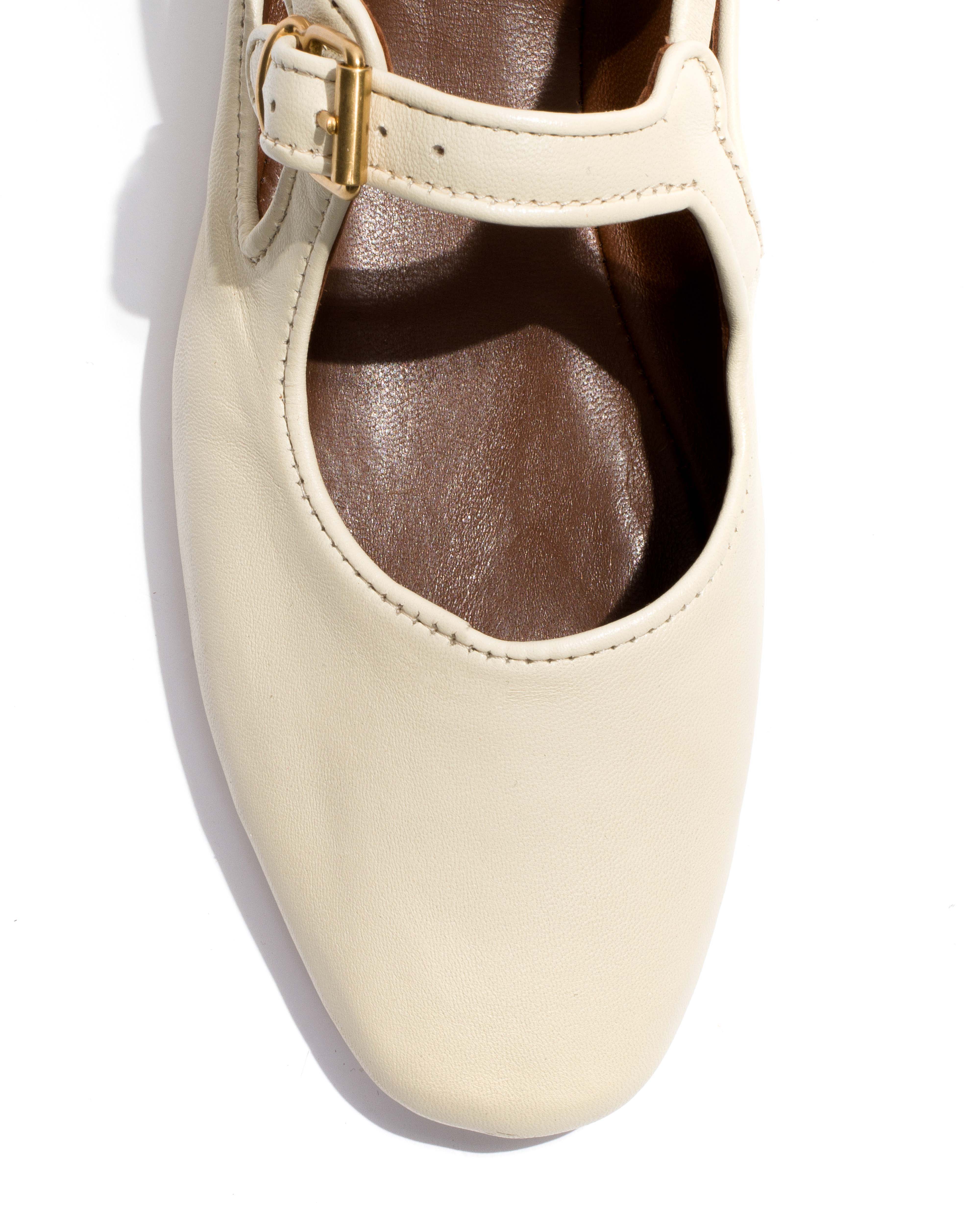 Praise Silky lamb White sand