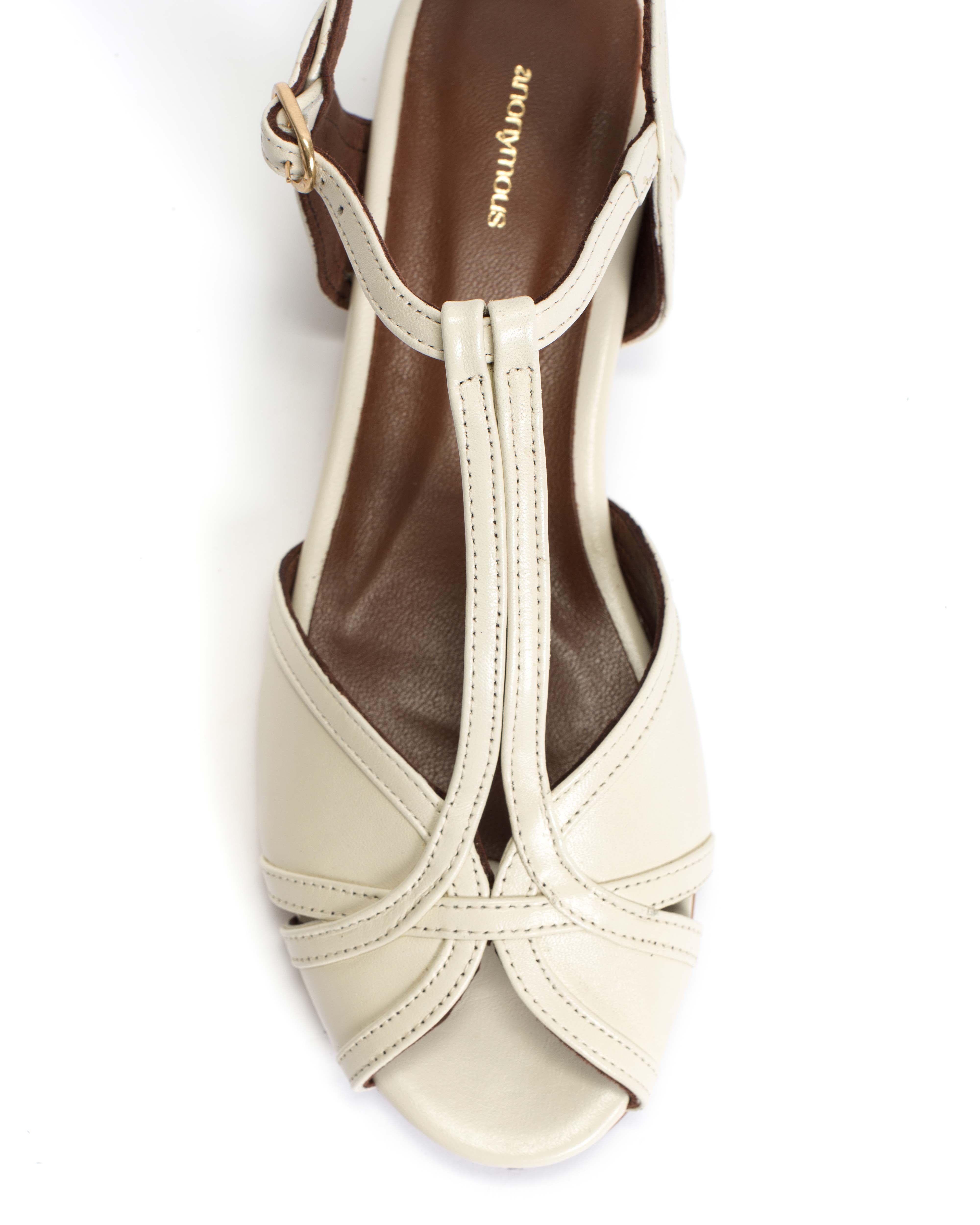 Therese 20 Shiny lamb White sand