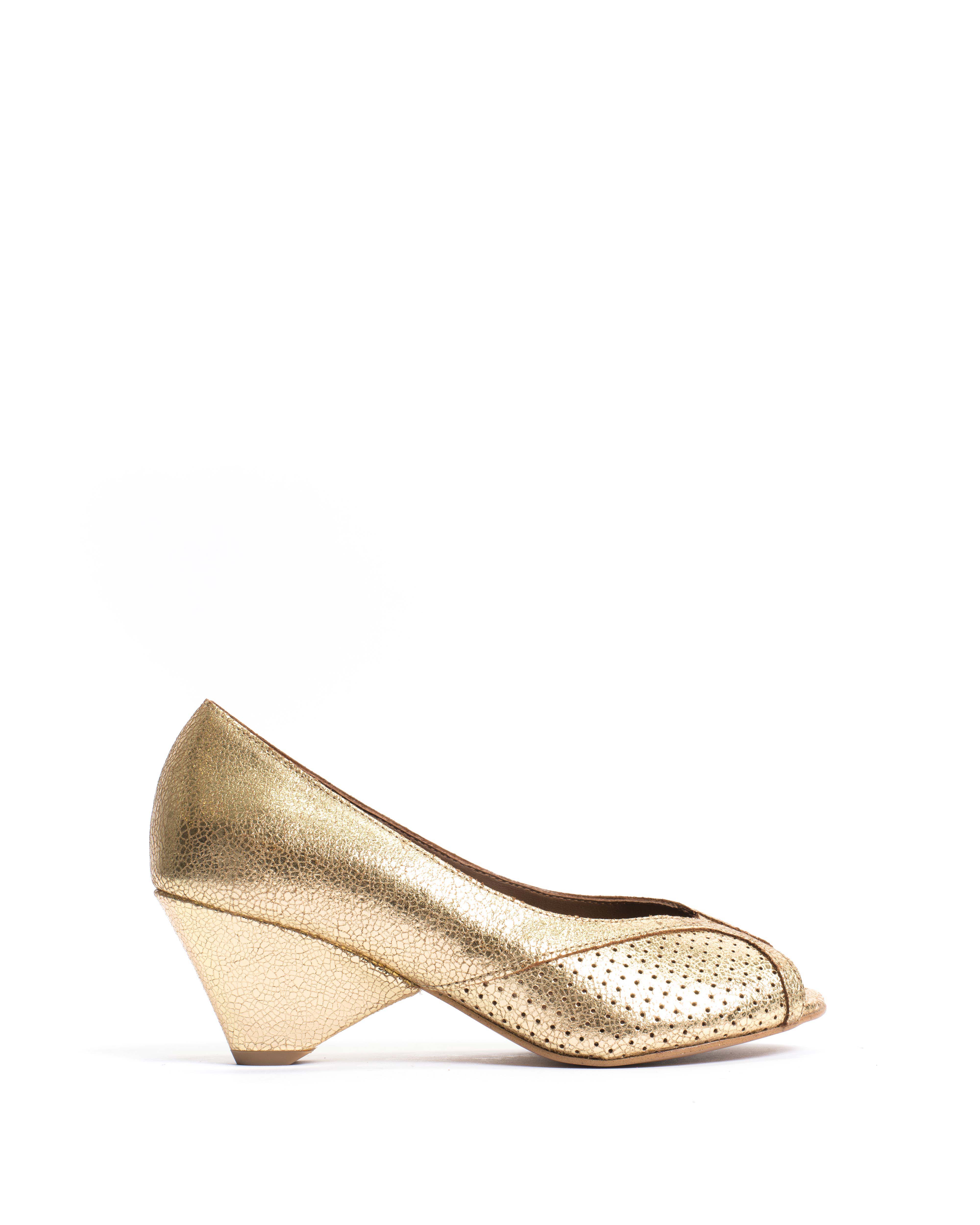 Tiffany triangle Crackled metallic goat Gold