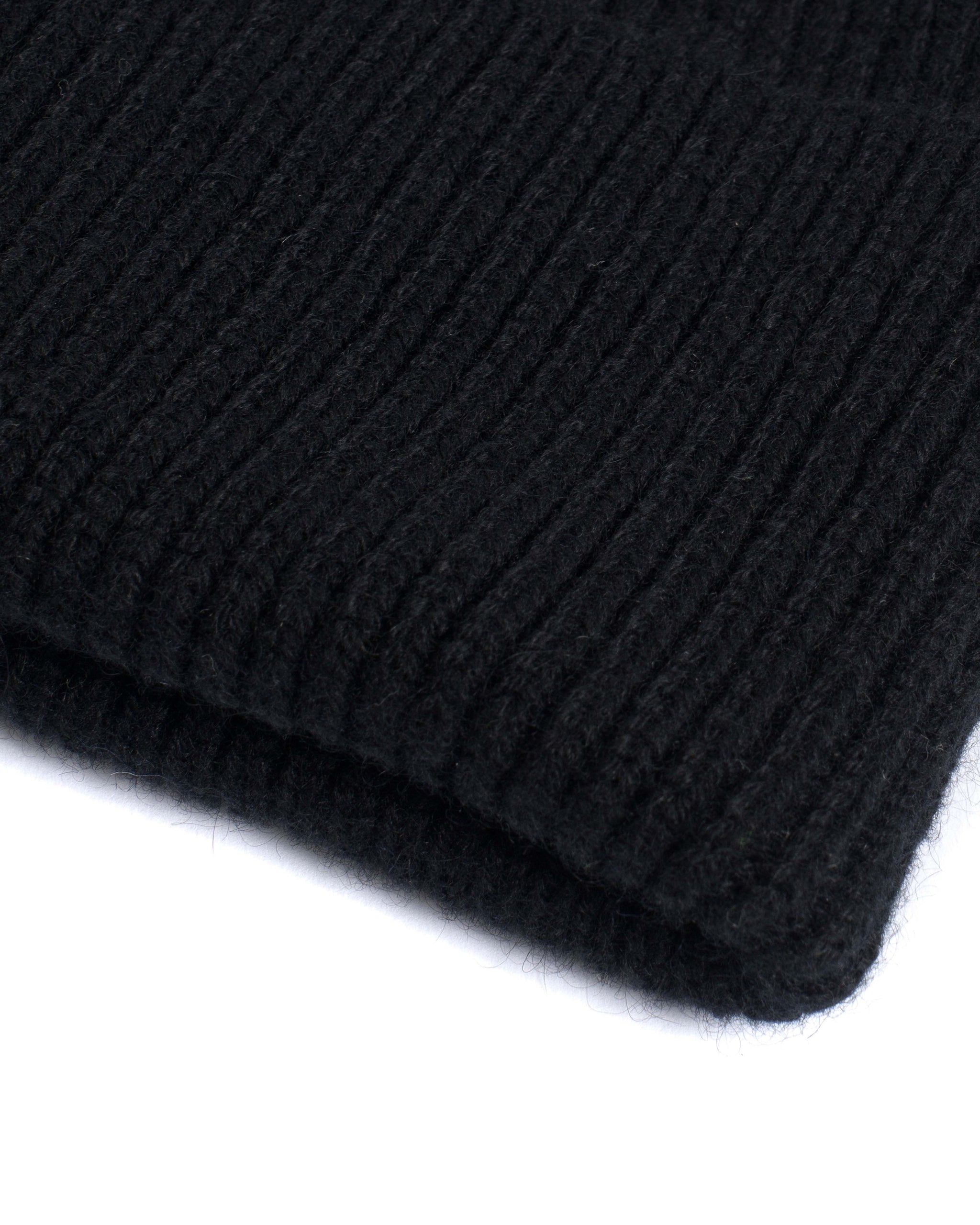 Vinni beanie 100% cashmere Black - Anonymous Copenhagen