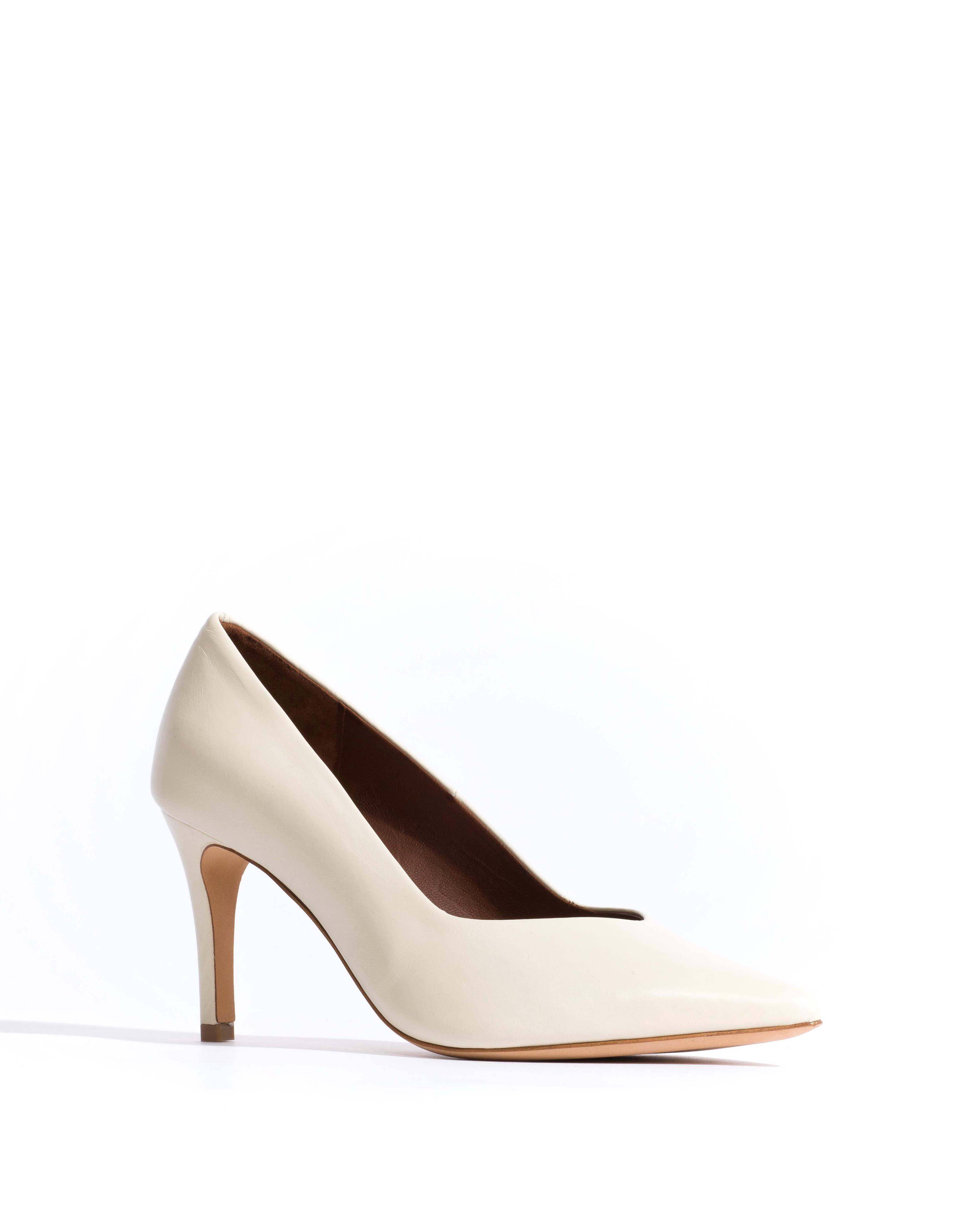 Trini 75 Shiny lamb White sand