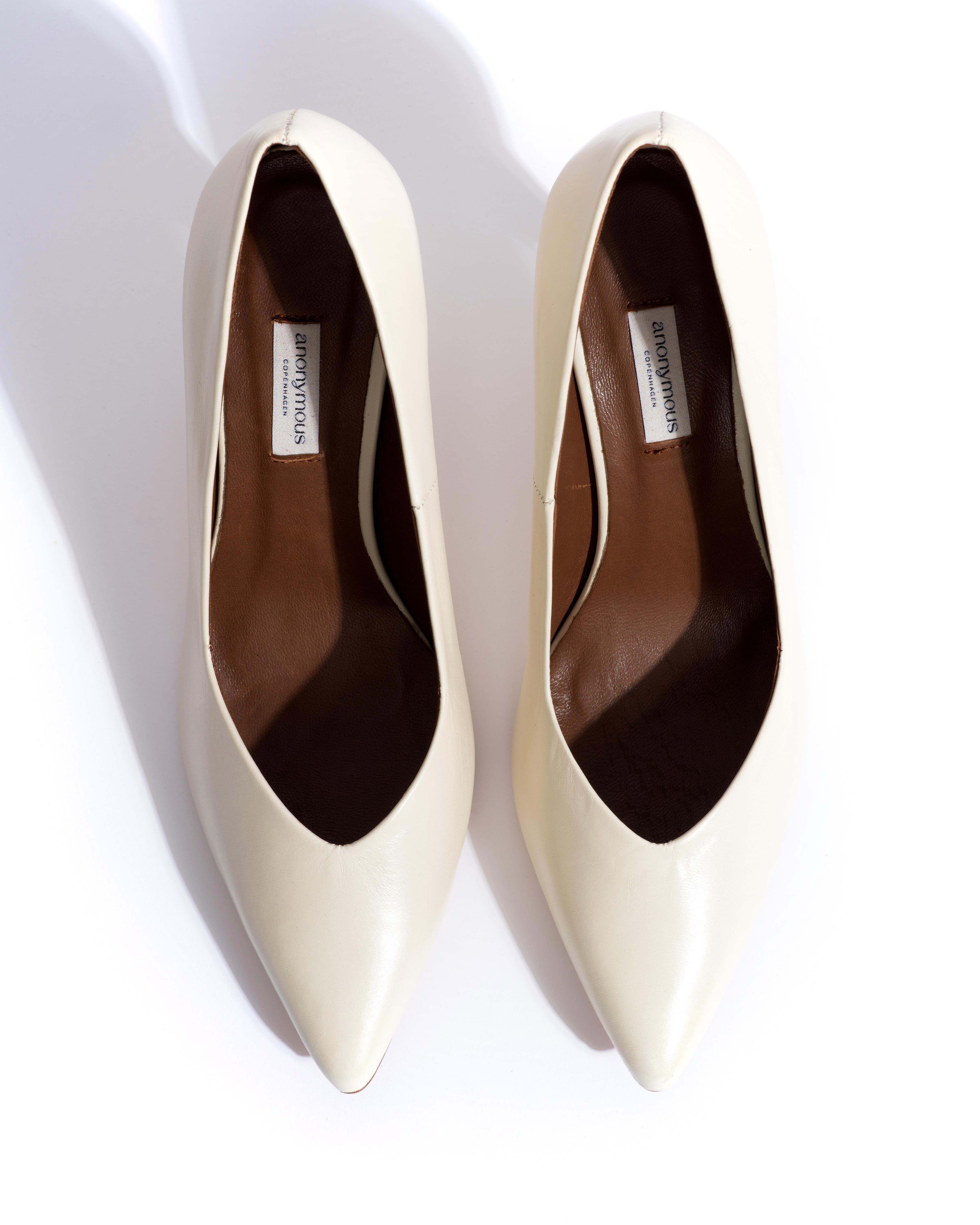 Trini 75 Shiny lamb White sand