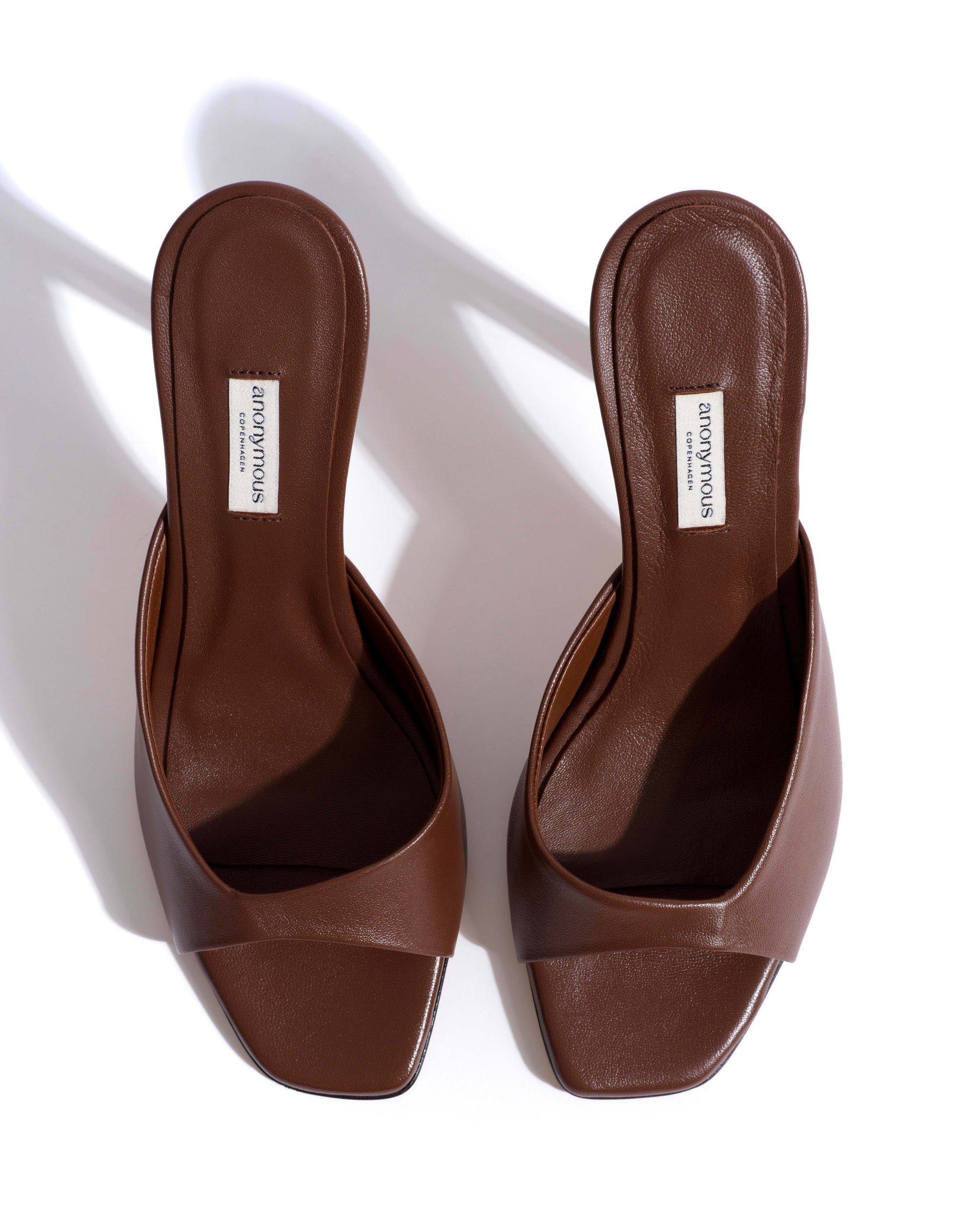 Mazy 100 Shiny lamb Chocolate - Anonymous Copenhagen Heels