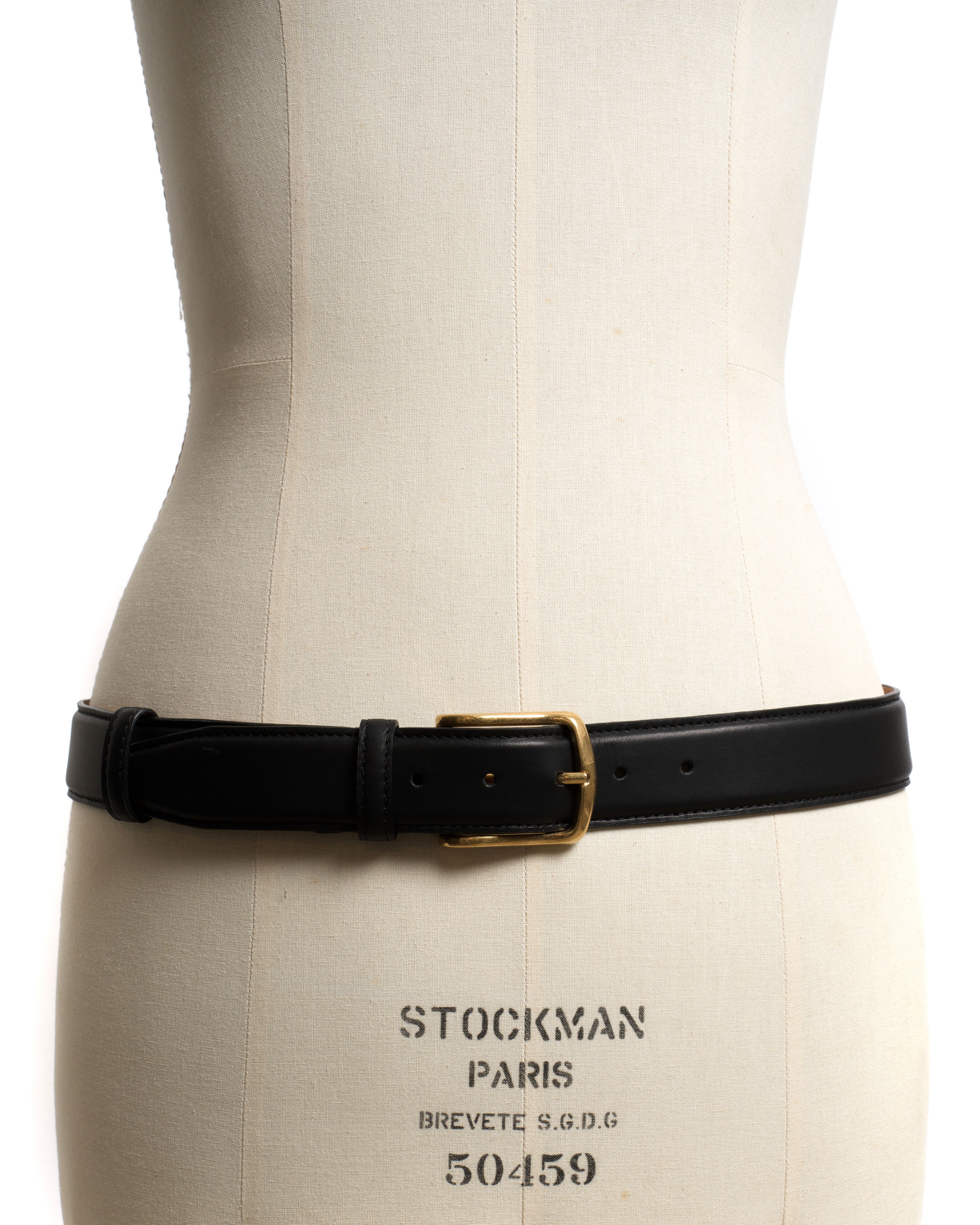 Quinn classic unisex leather belt Soft calf Black & gold buckle
