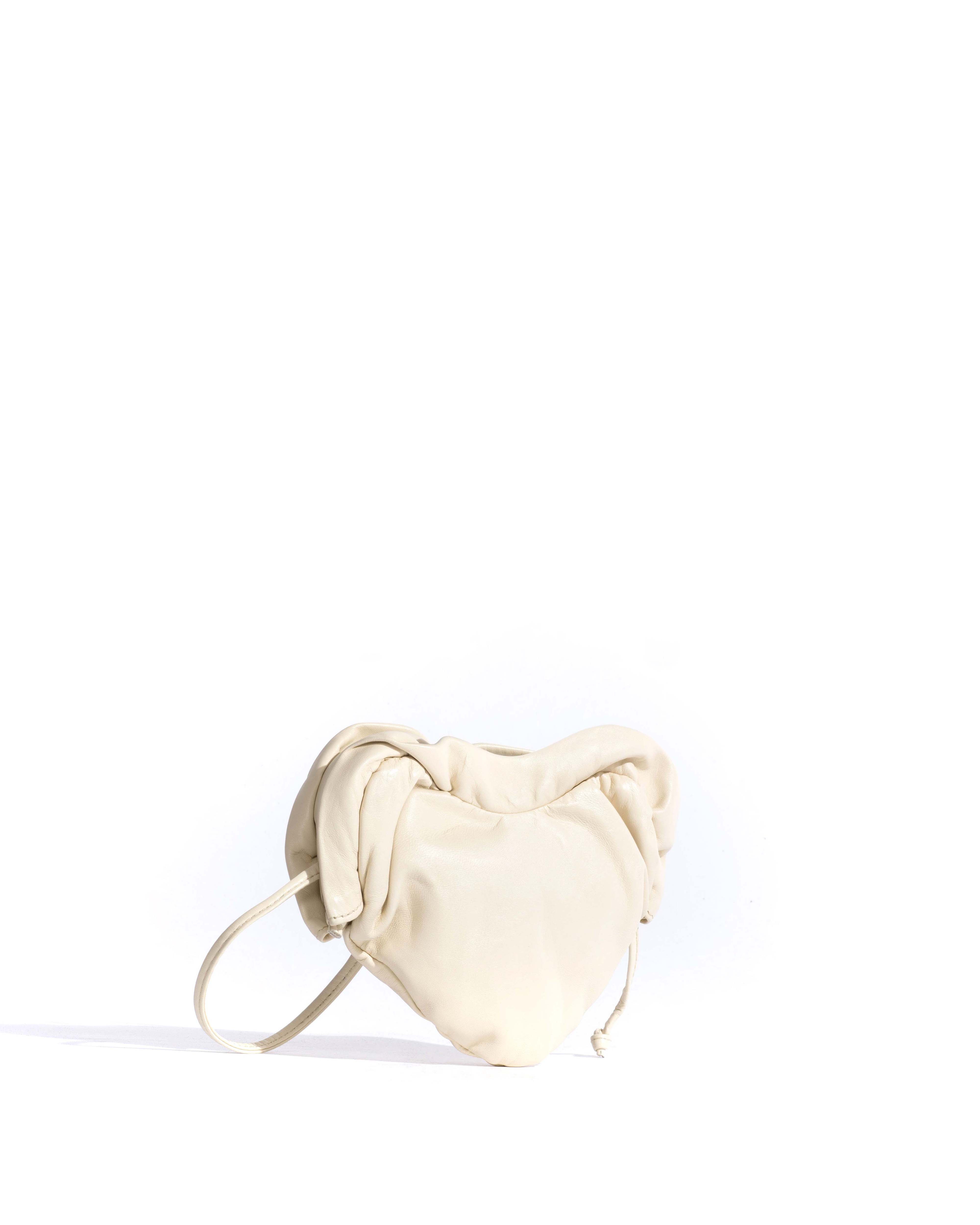 Zally petite heart bag Shiny lamb White sand