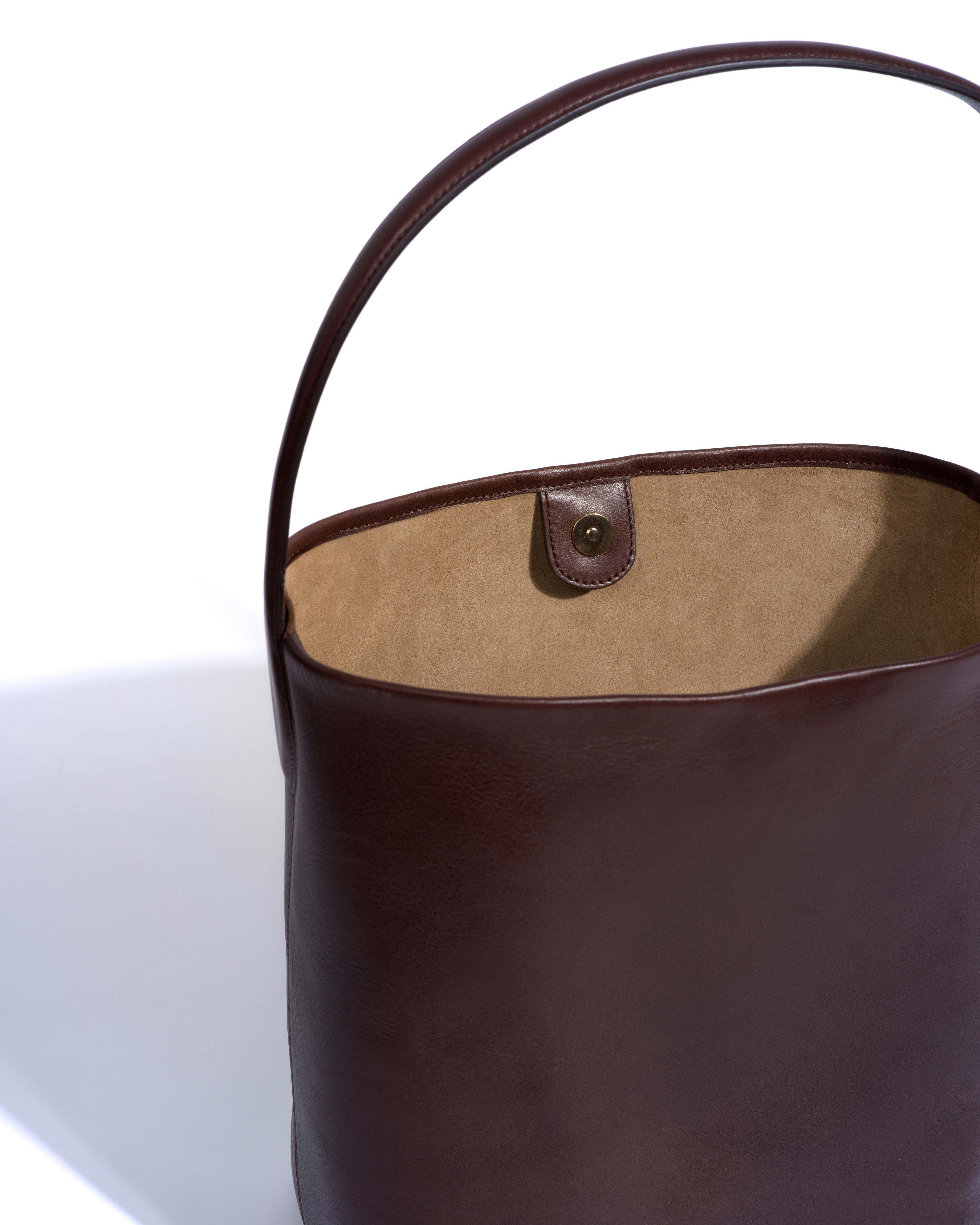 Versa everyday bag Vegetal soft calf Coffee brown