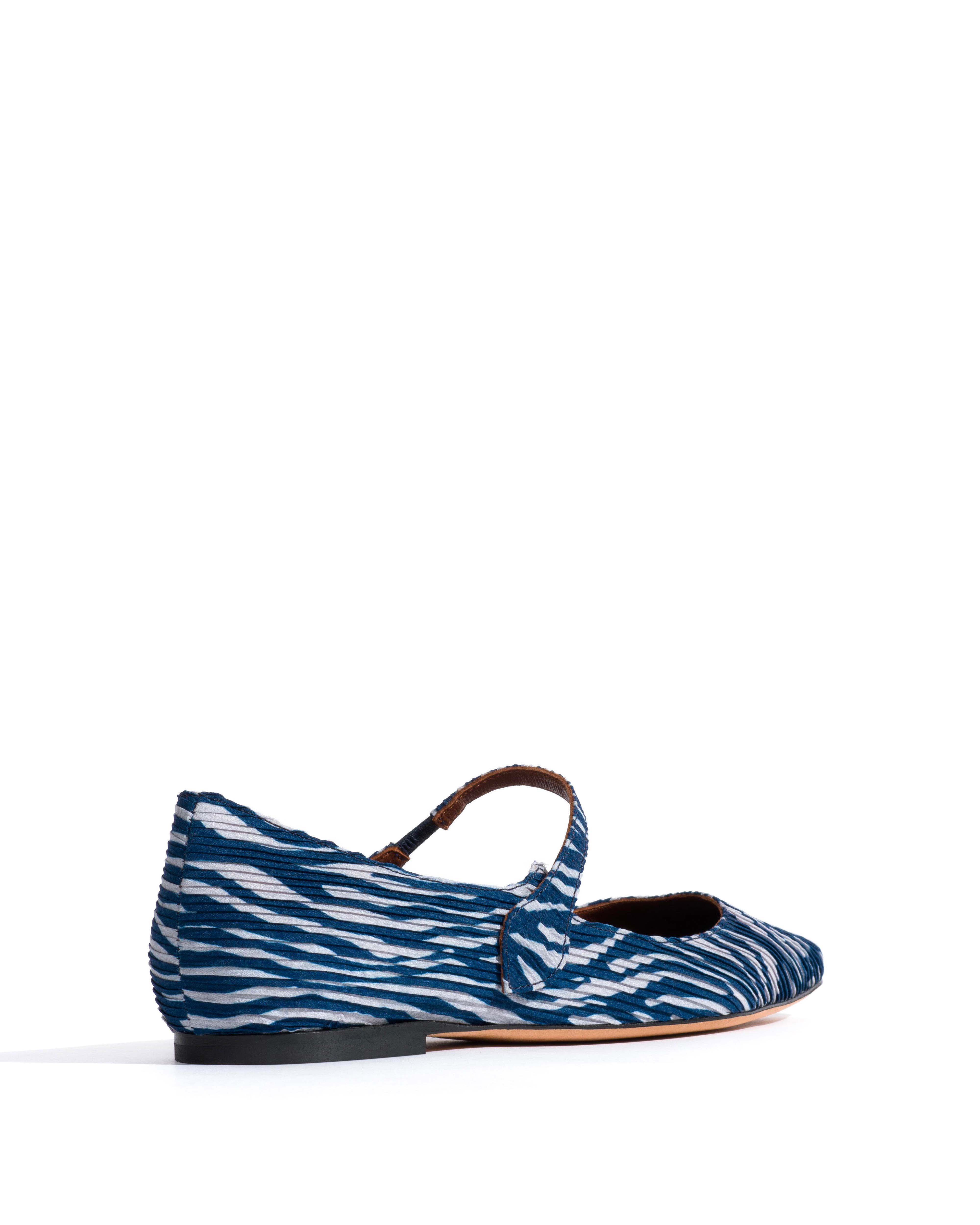 Fifi Pleated zebra Blue shades