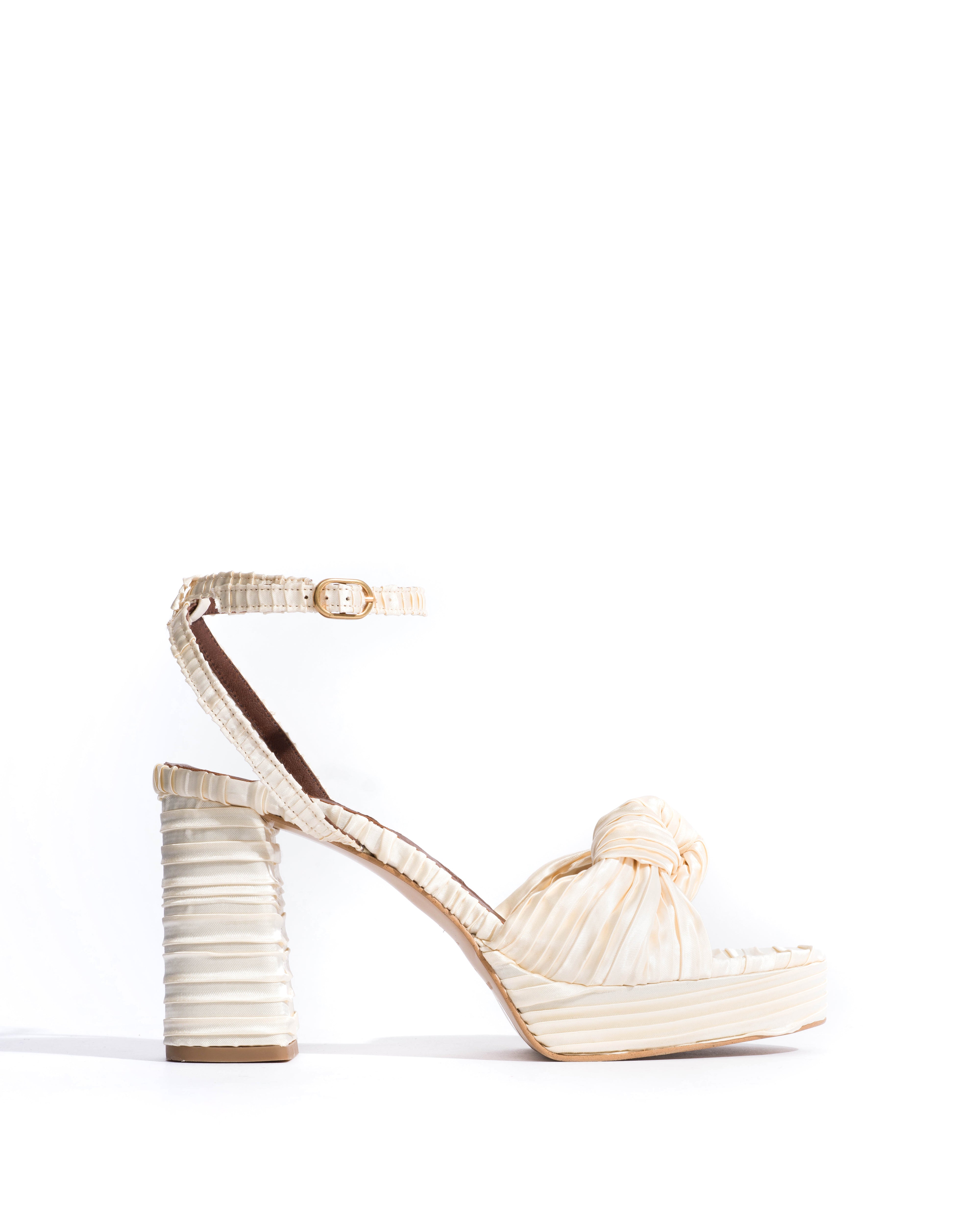 Aliza 85 platform Pleated satin Creamy white