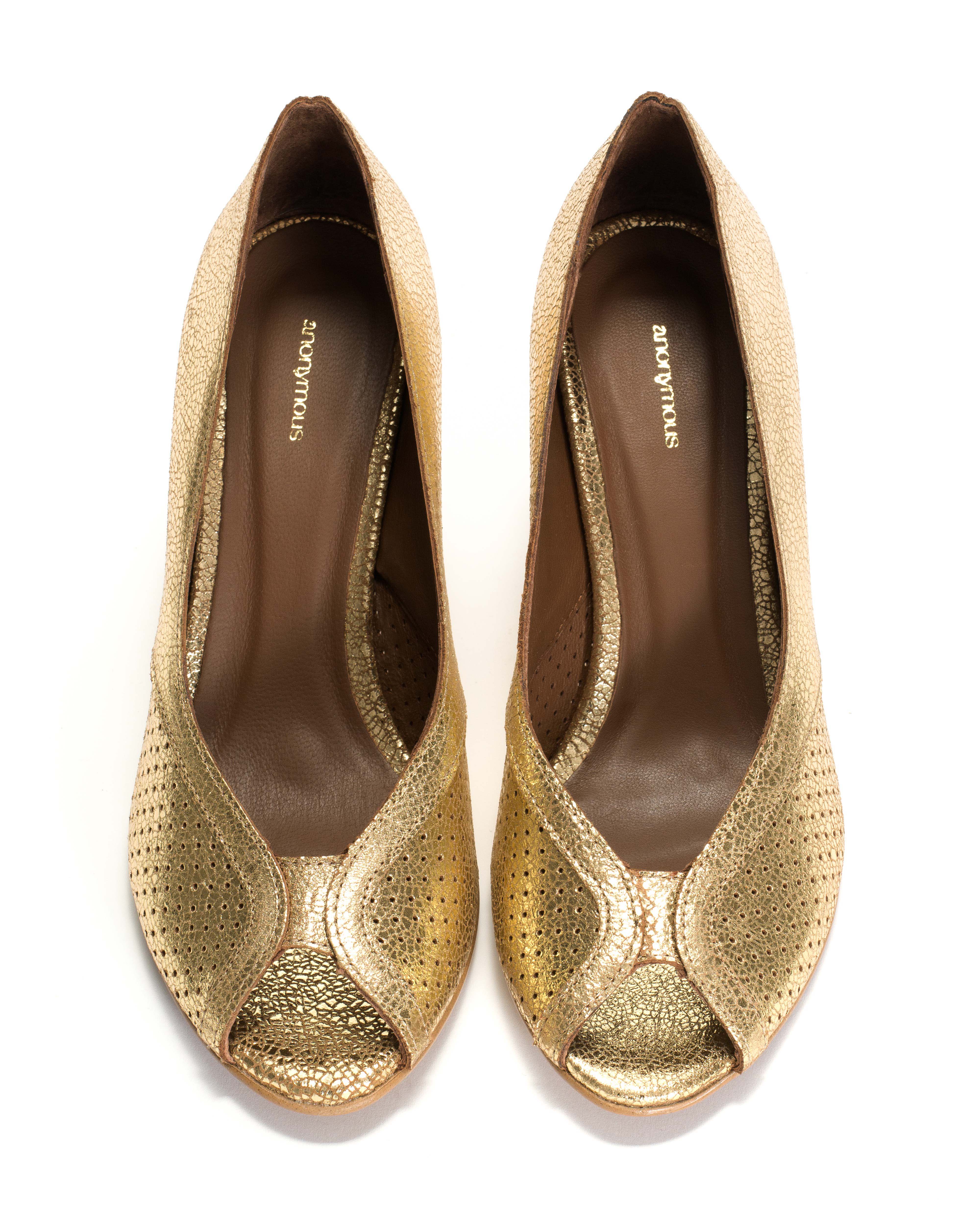 Alania Crackled metallic goat Gold