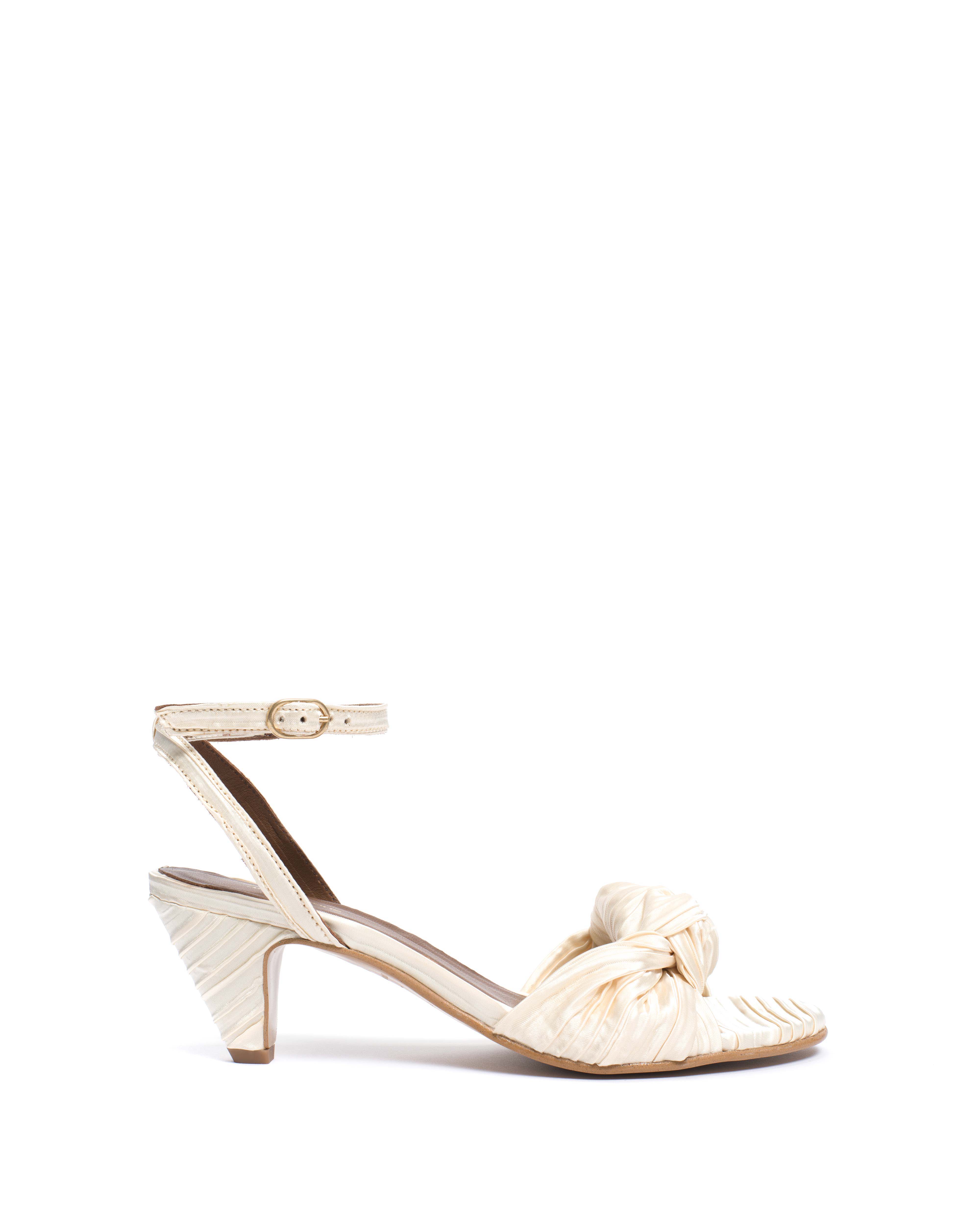 Aliza 50 stiletto Pleated satin Creamy white
