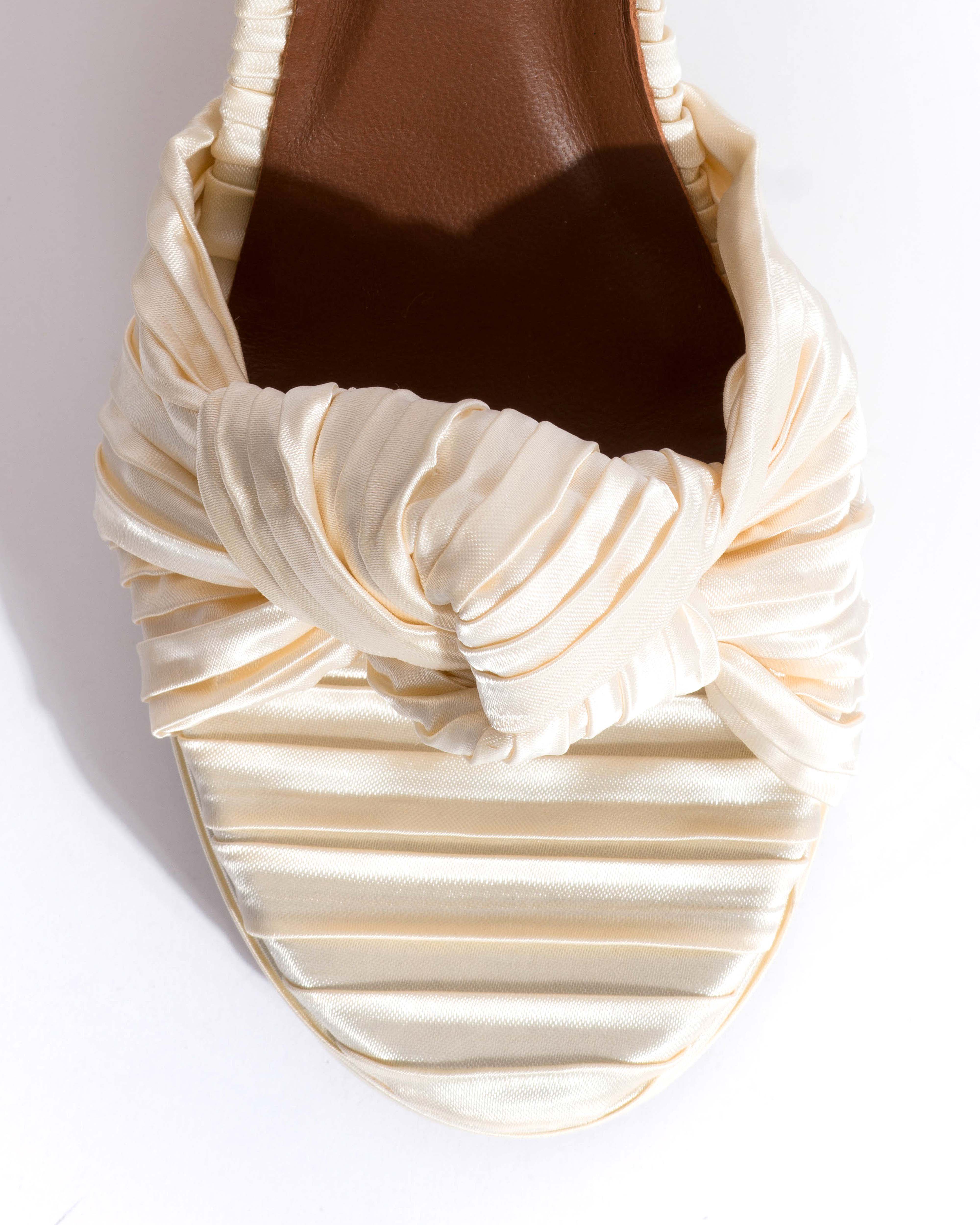 Aliza 85 platform Pleated satin Creamy white