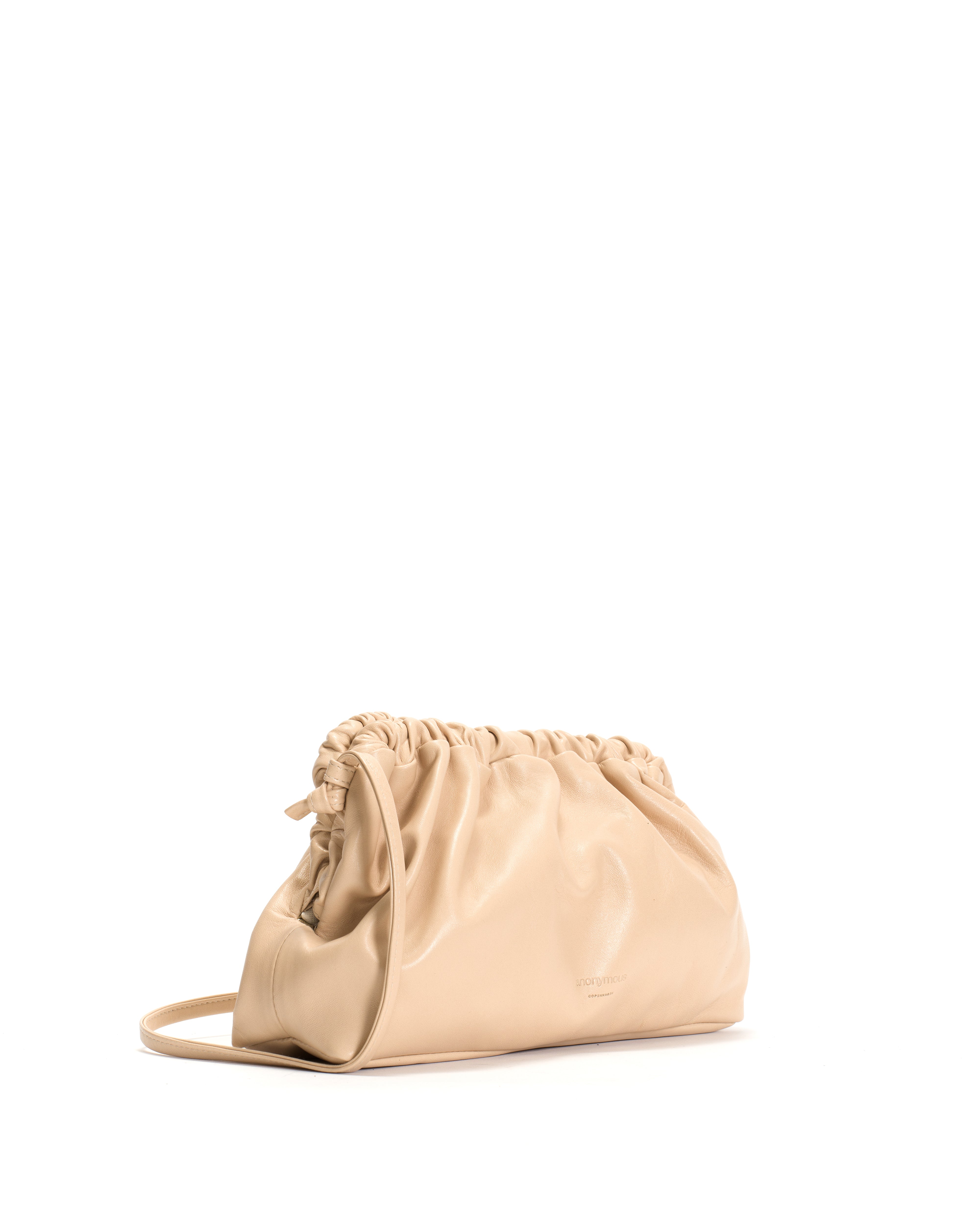 Hally grand cloud bag Shiny lamb Vanilla cream