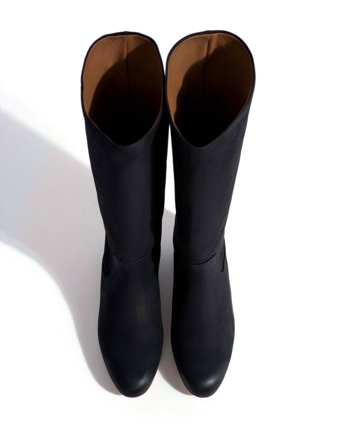 Trina 25 Soft nubuck calf Black