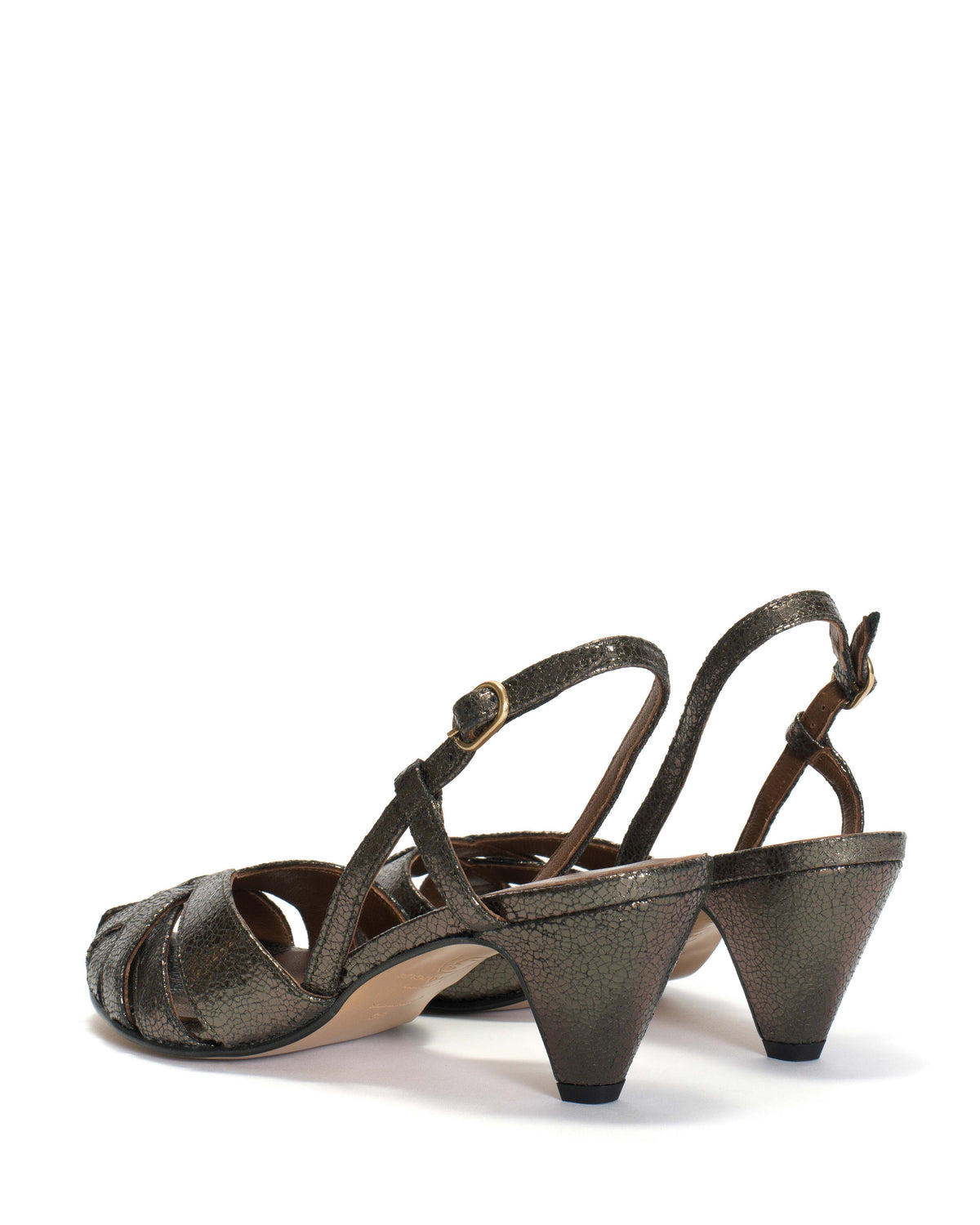 Banie 50 stiletto Crackled metallic goat Platinum