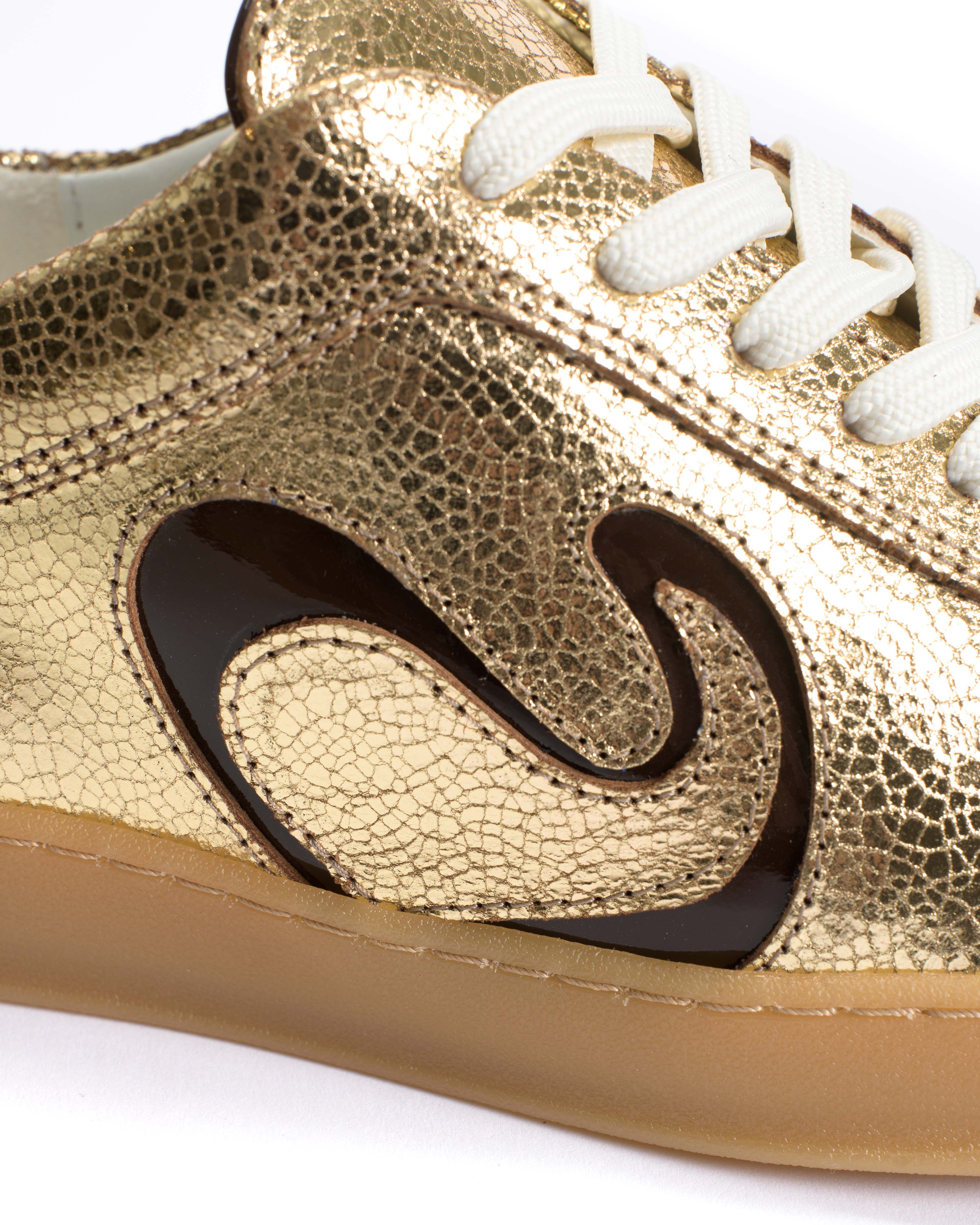Blaire Crackled metallic goat & polished soft calf Gold & chocolate
