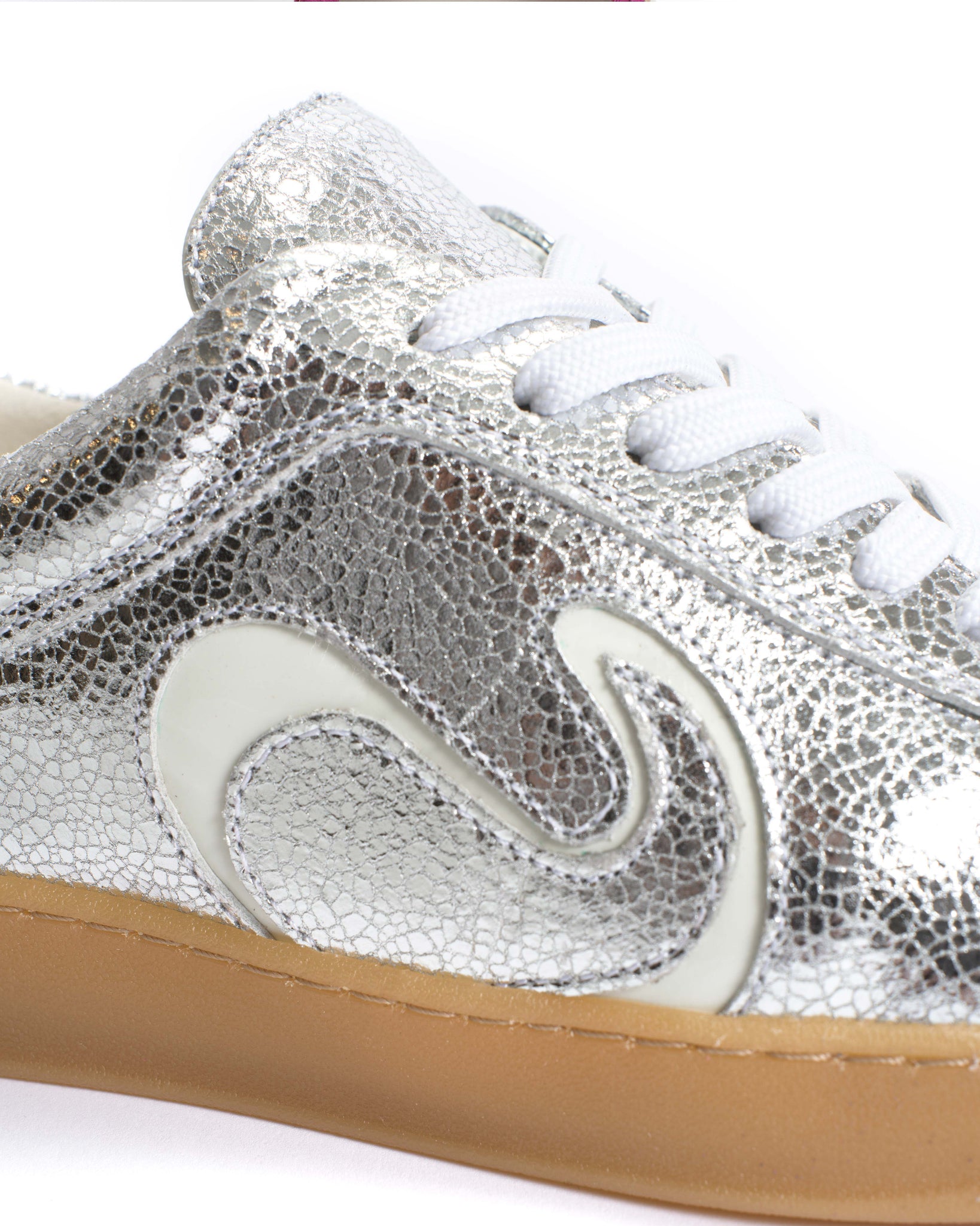Blaire Crackled metallic goat & polished soft calf Silver & sand white