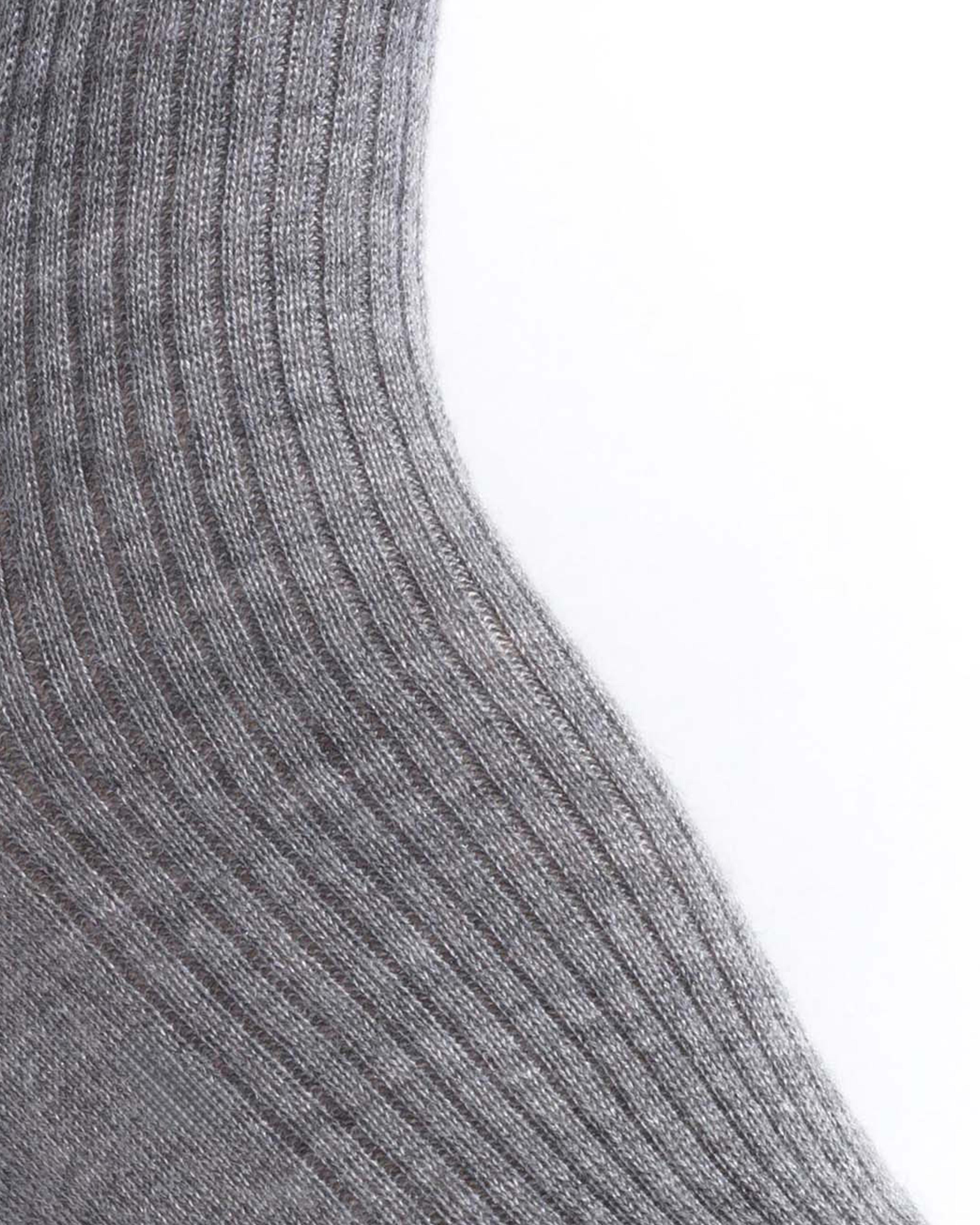 Ines silk cashmere socks 30% silk 70% cashmere Shark grey