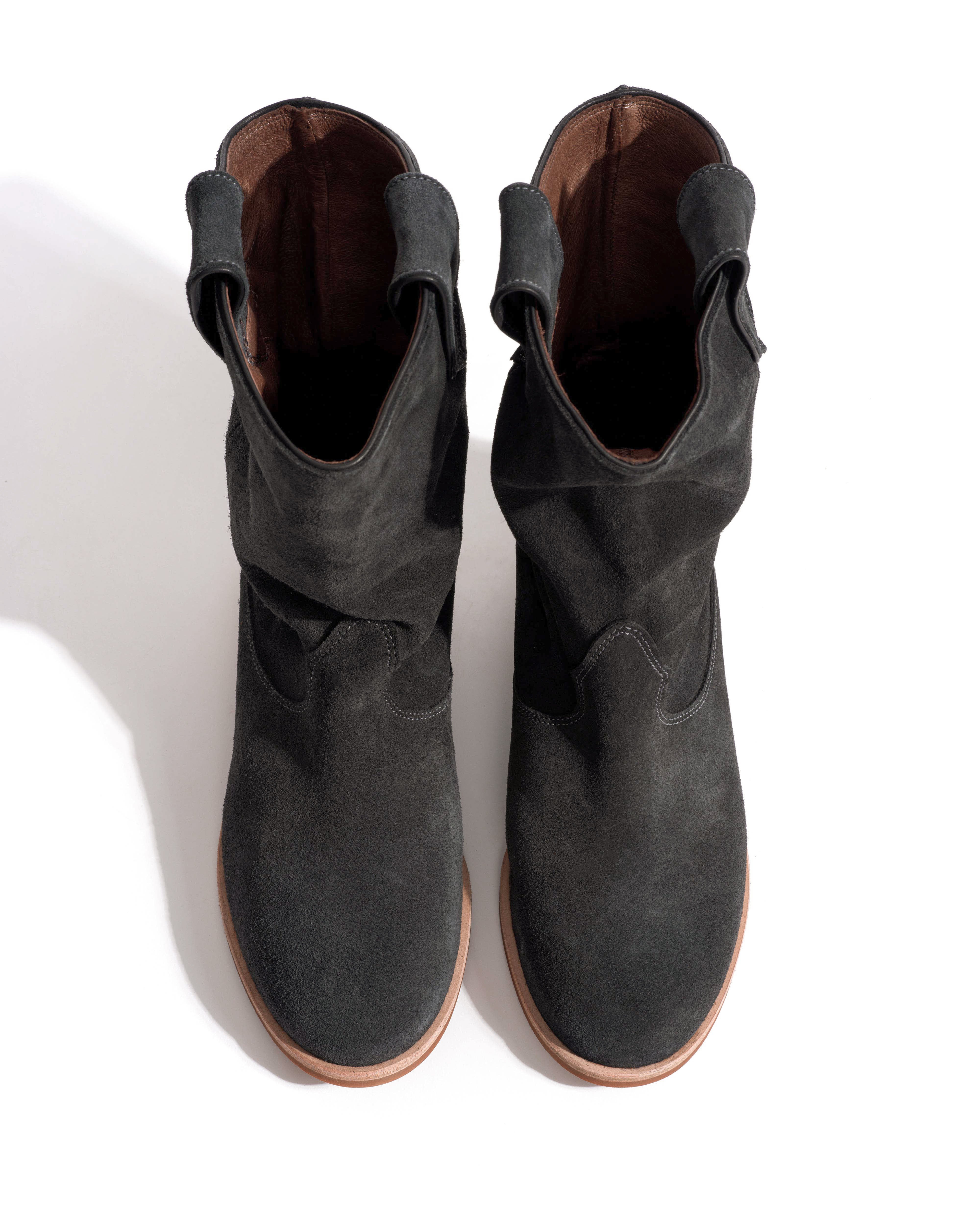 Claudia Calf suede Off black