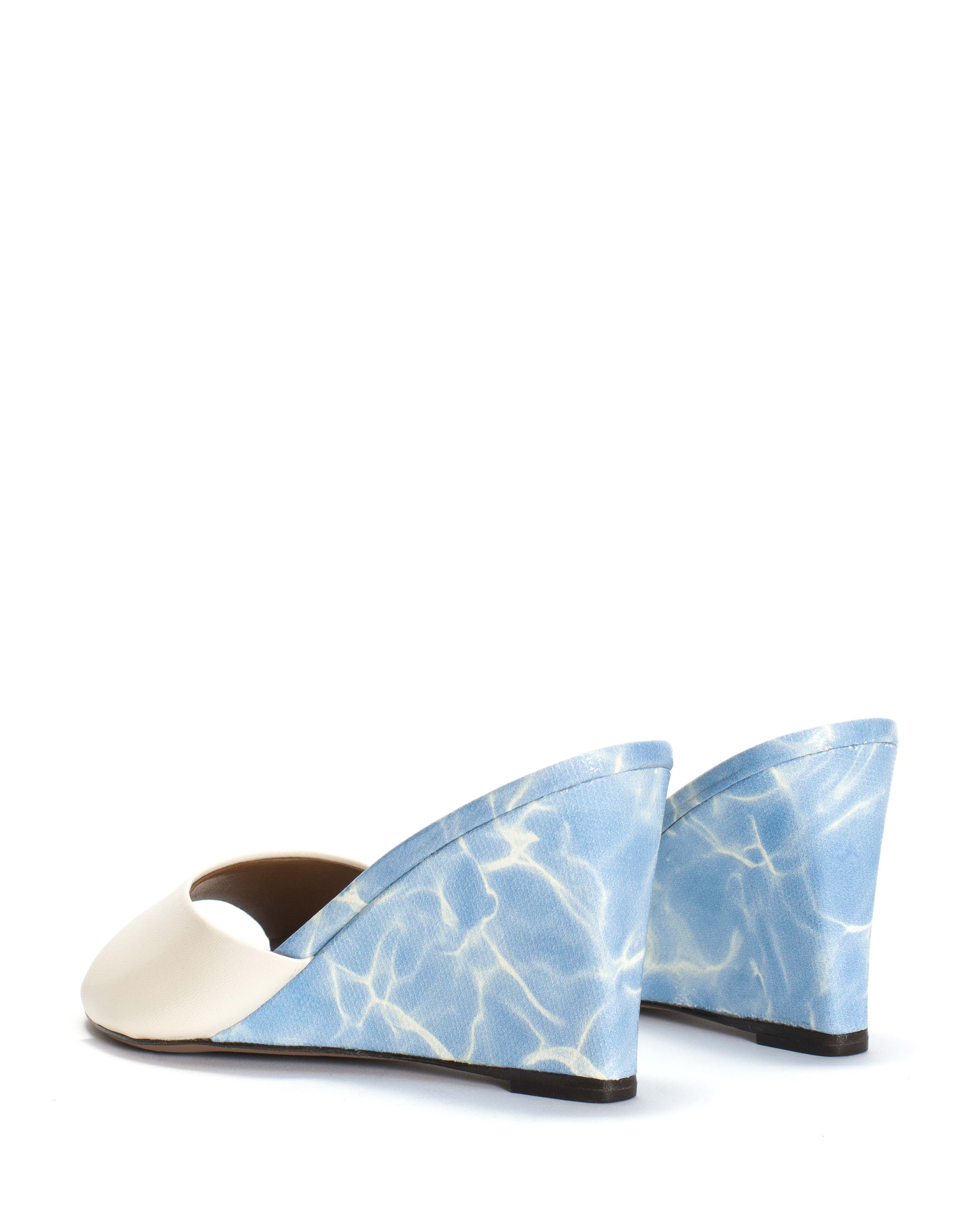 Gwen 75 wedge Shiny lamb & dual color Milk white & pool blue