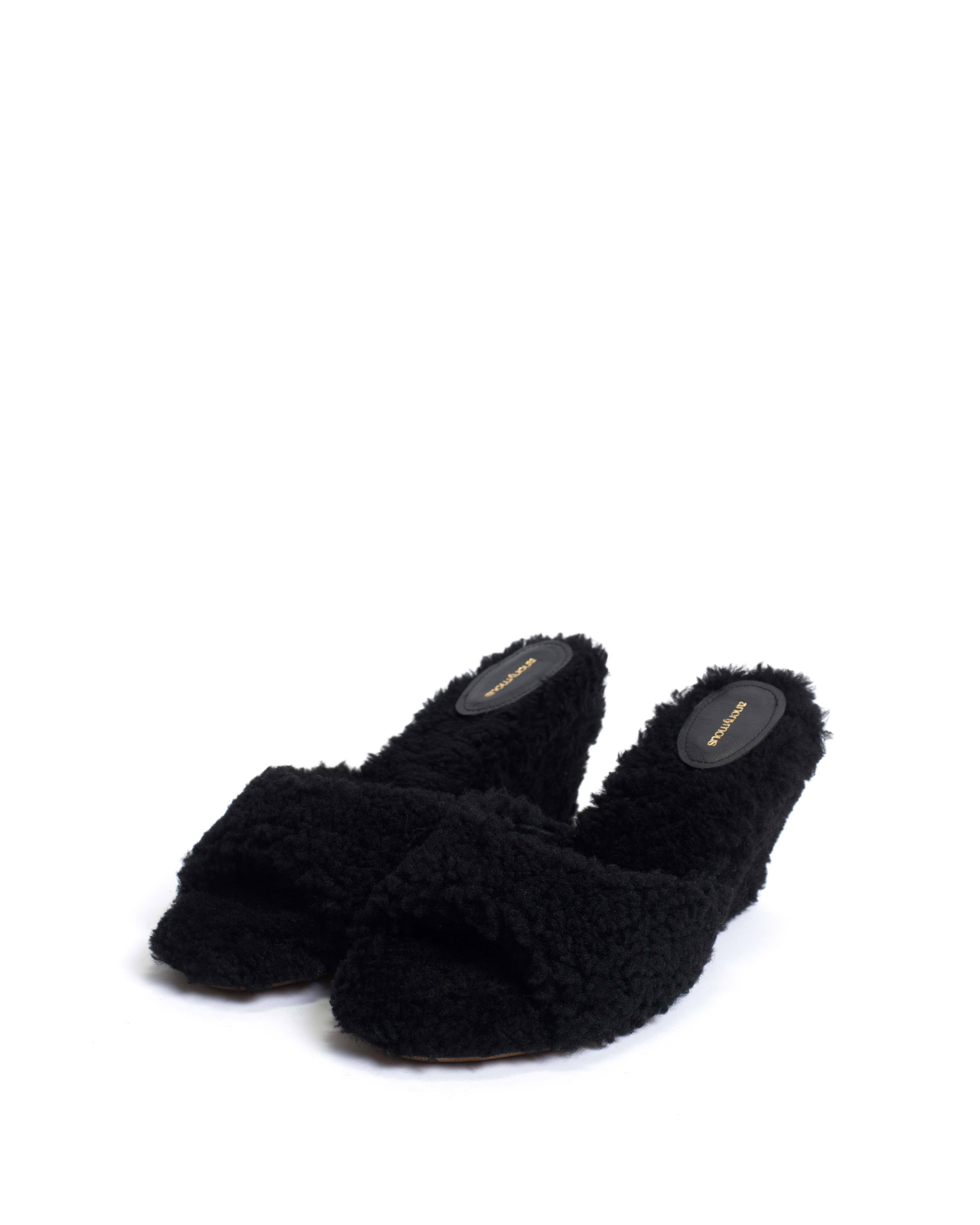 Gwen shearling Lamb shearling Black