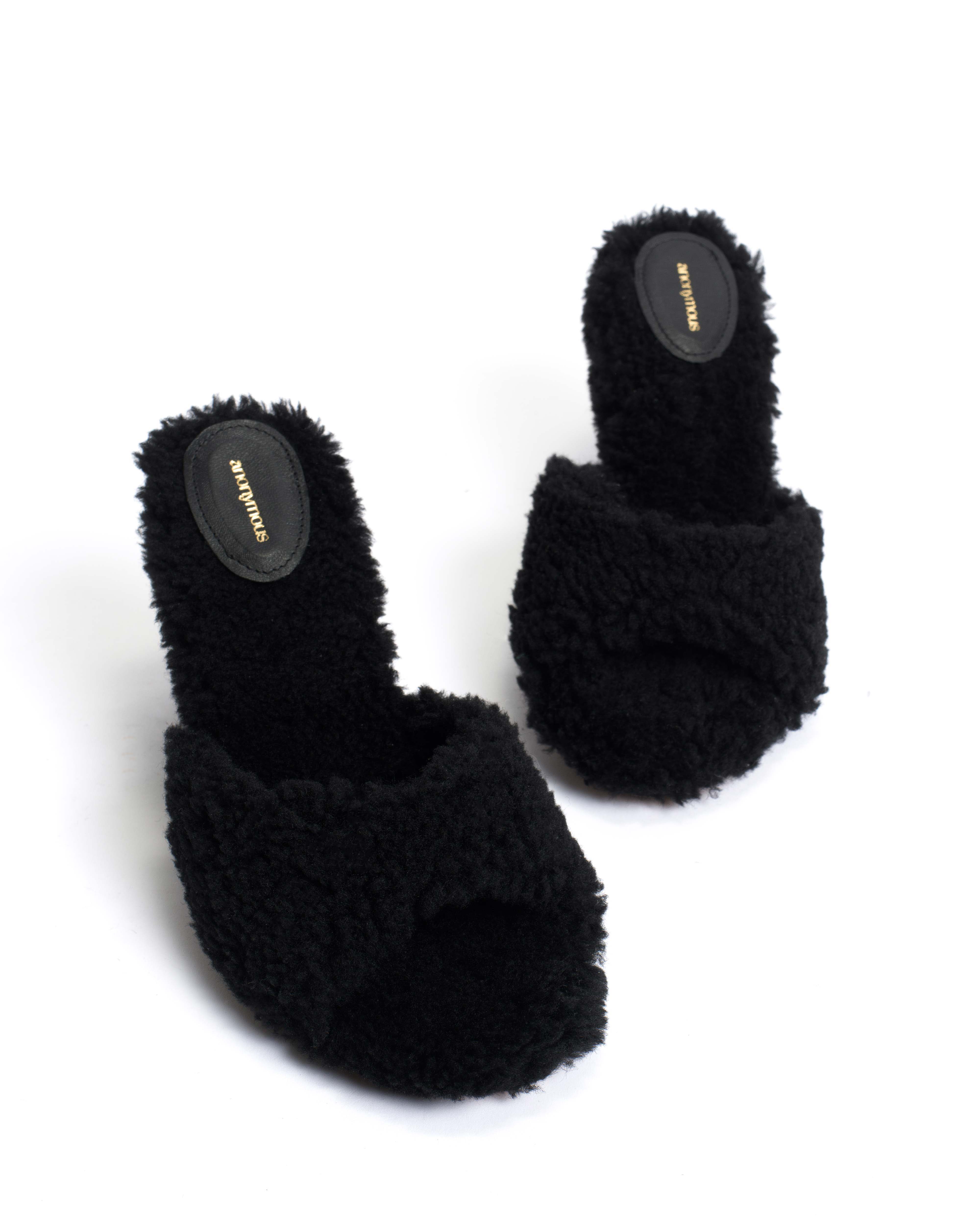 Gwen shearling Lamb shearling Black