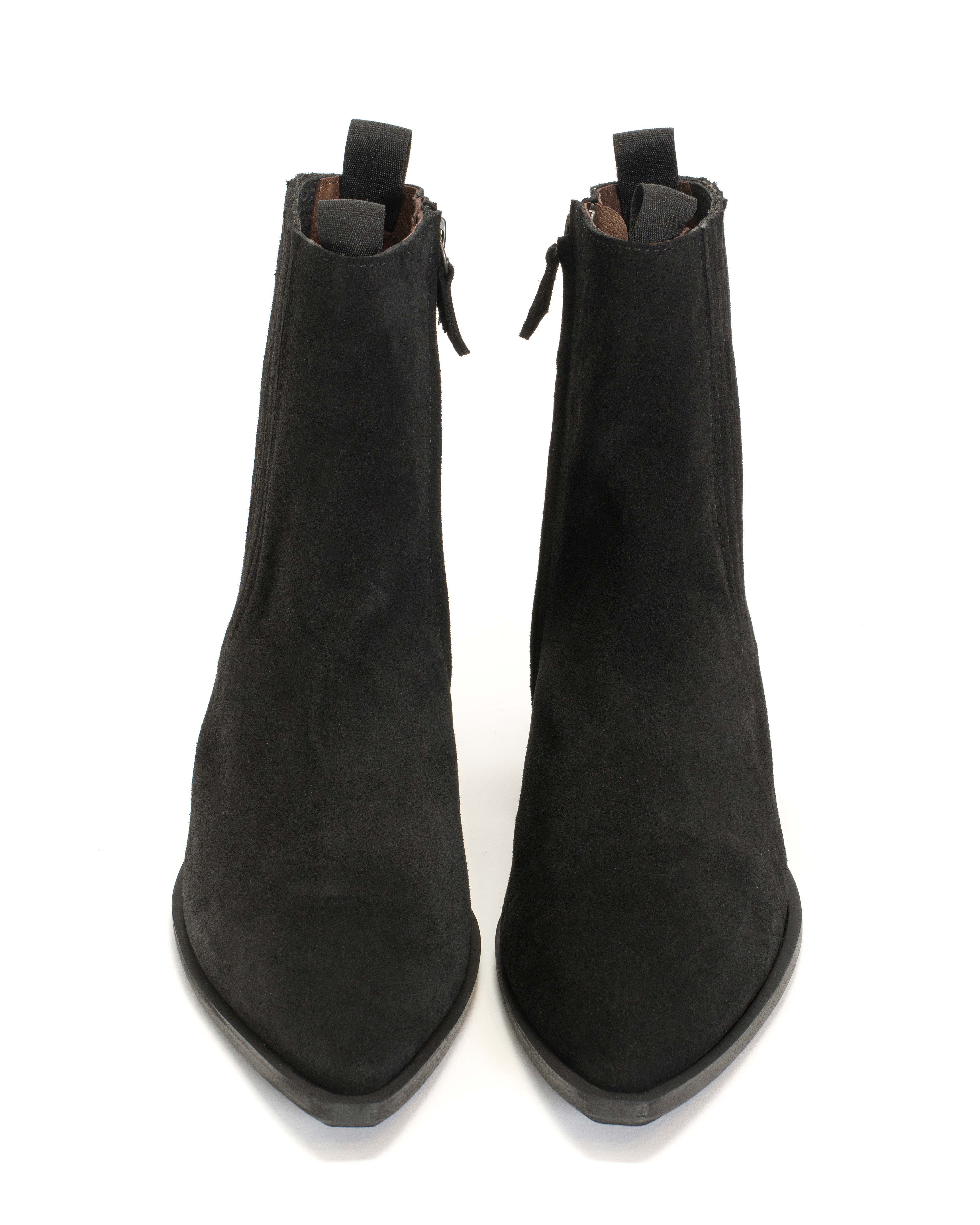 Hachi Calf suede Black
