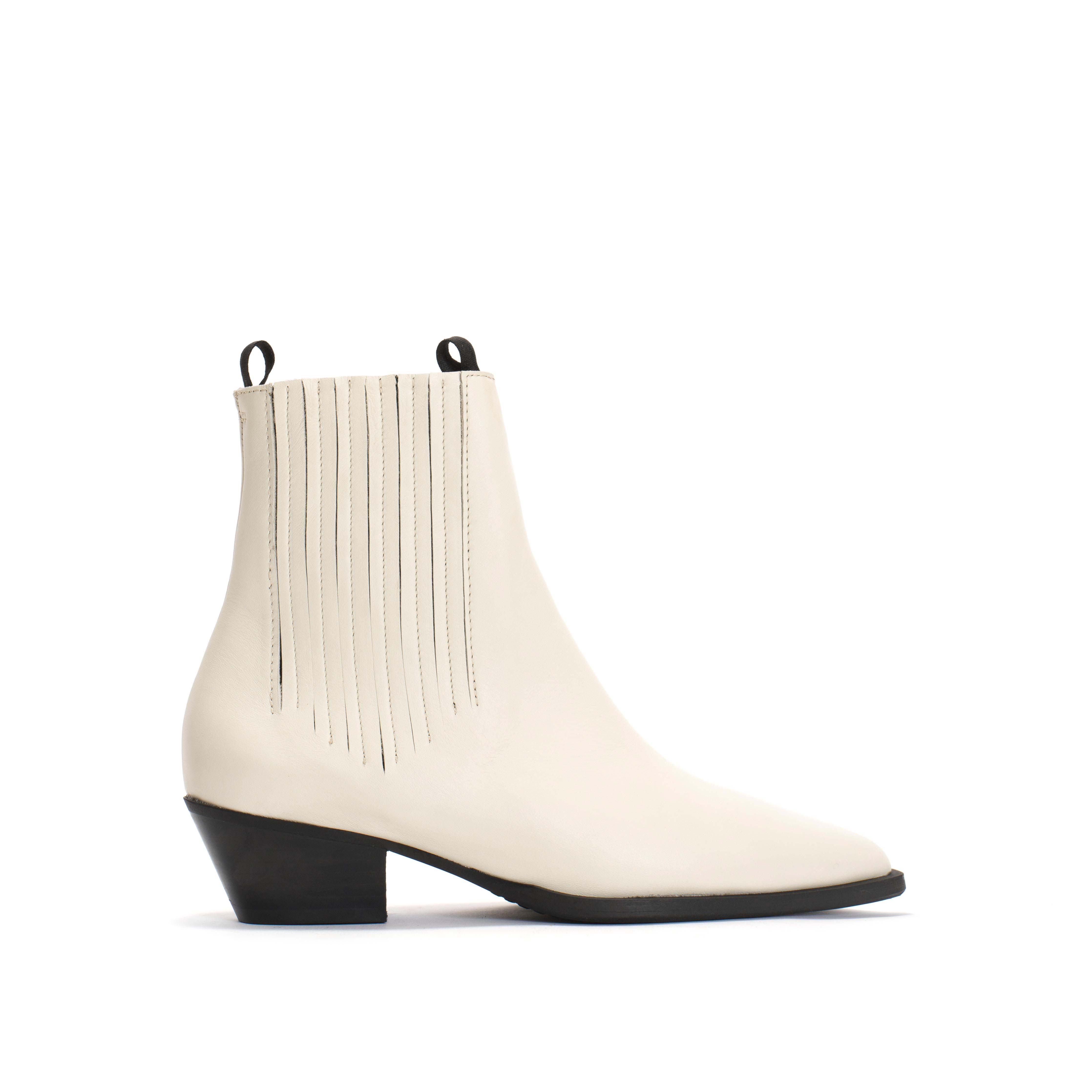 Hachi Soft calf Milk white