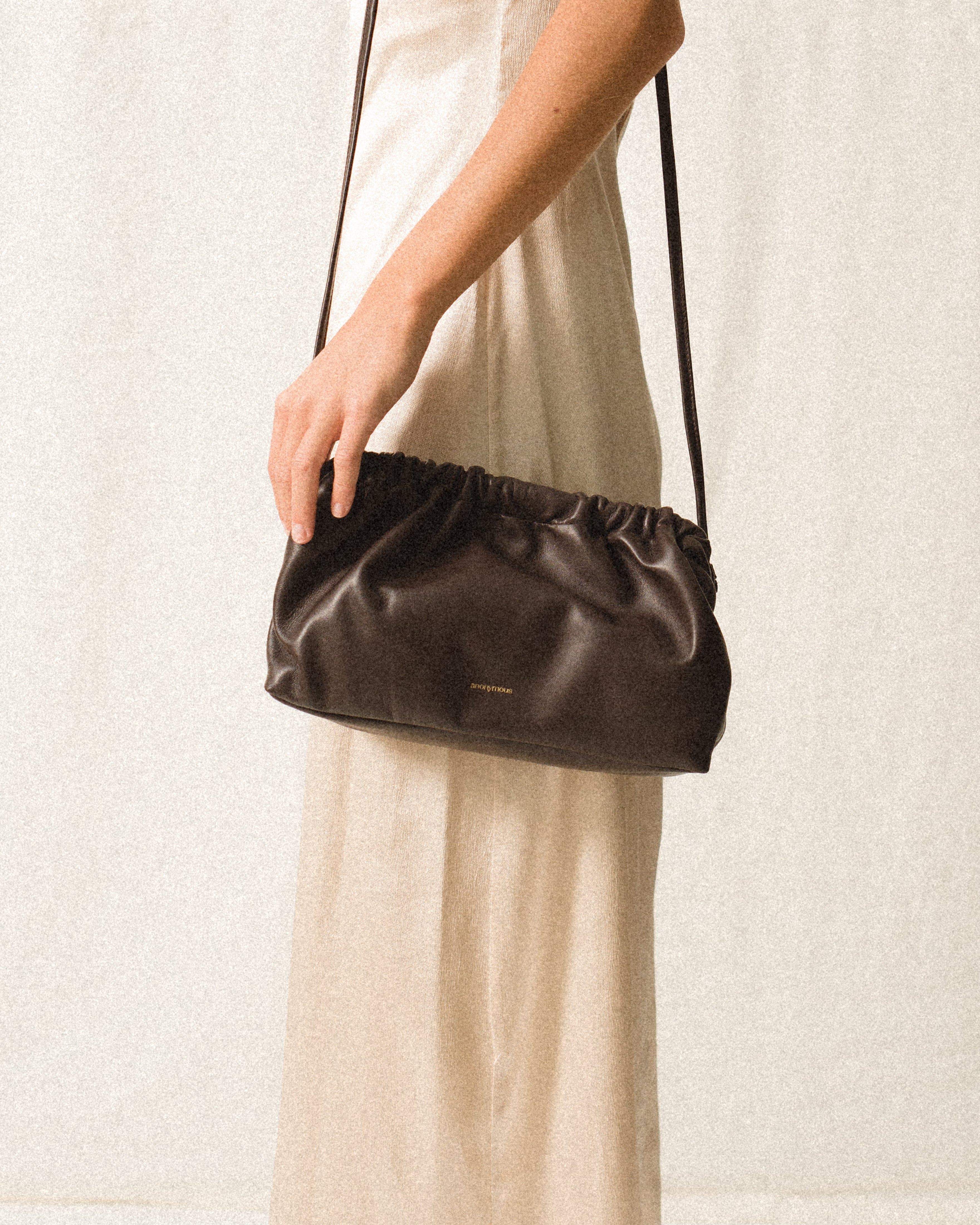 Hally grand cloud bag Shiny lamb Coffee brown