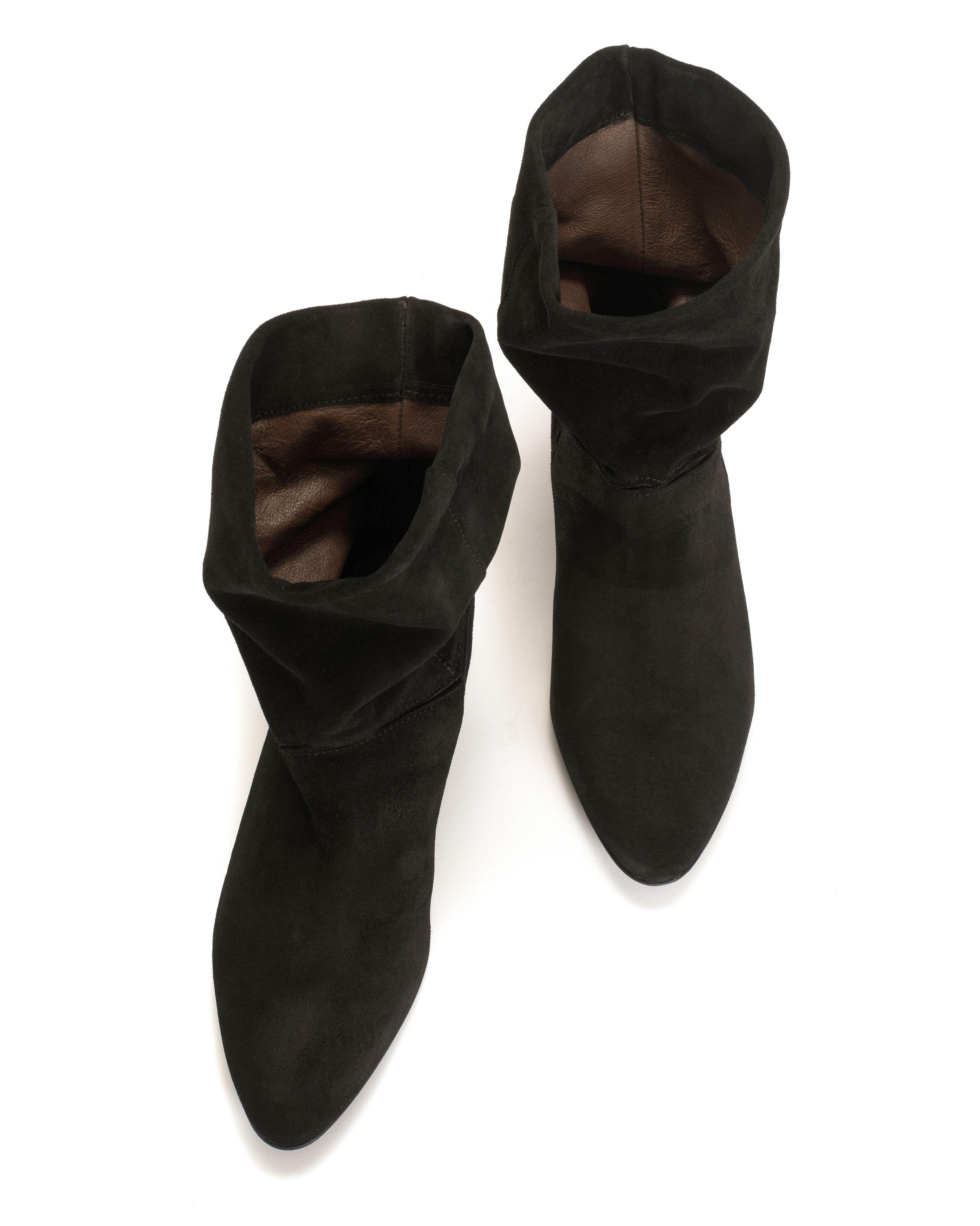 Jassi 20 Calf suede & sleek leather Black