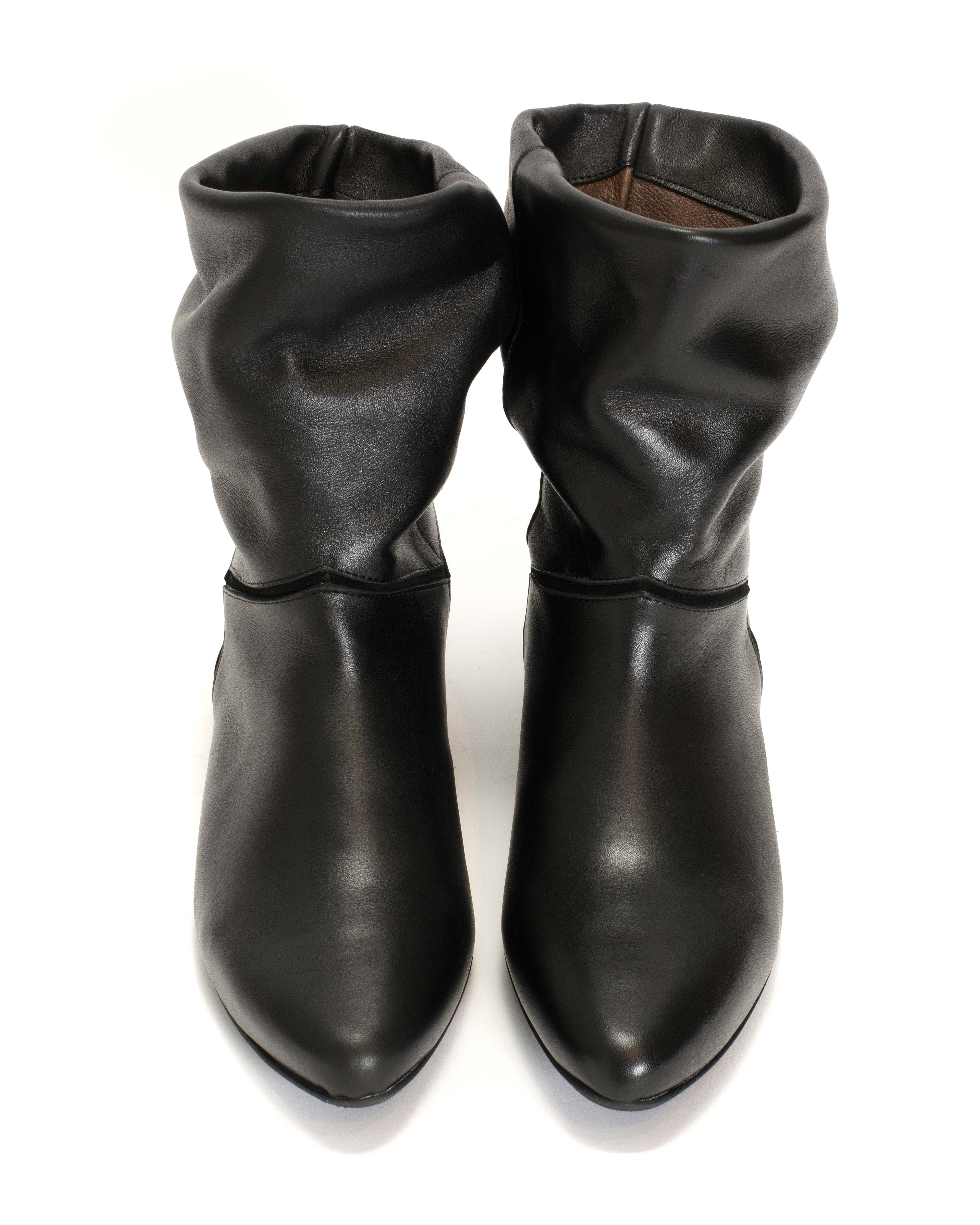 Jassi 20 Soft calf & suede leather Black