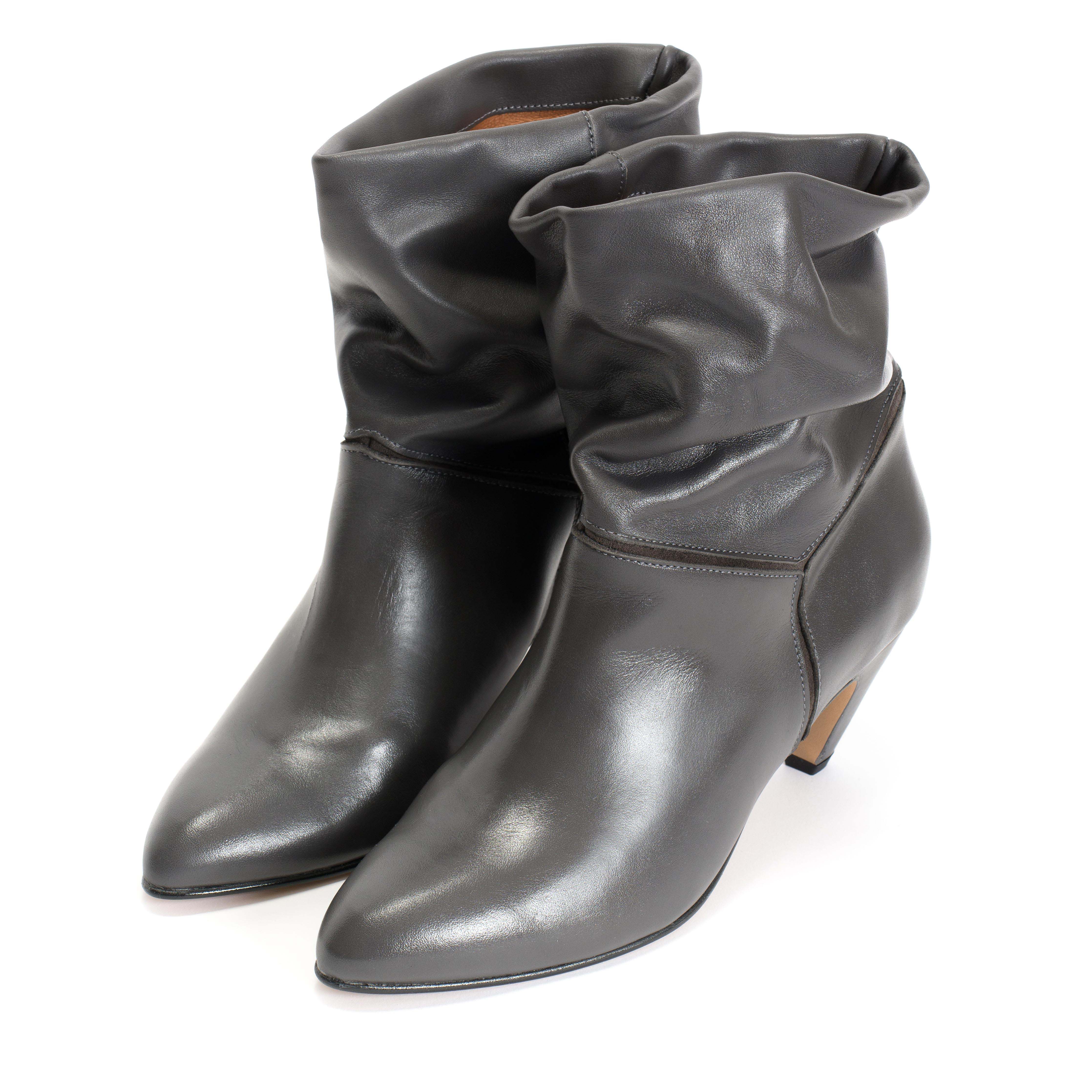Jassi 50 stiletto Soft calf & suede leather Dusty grey & shark grey