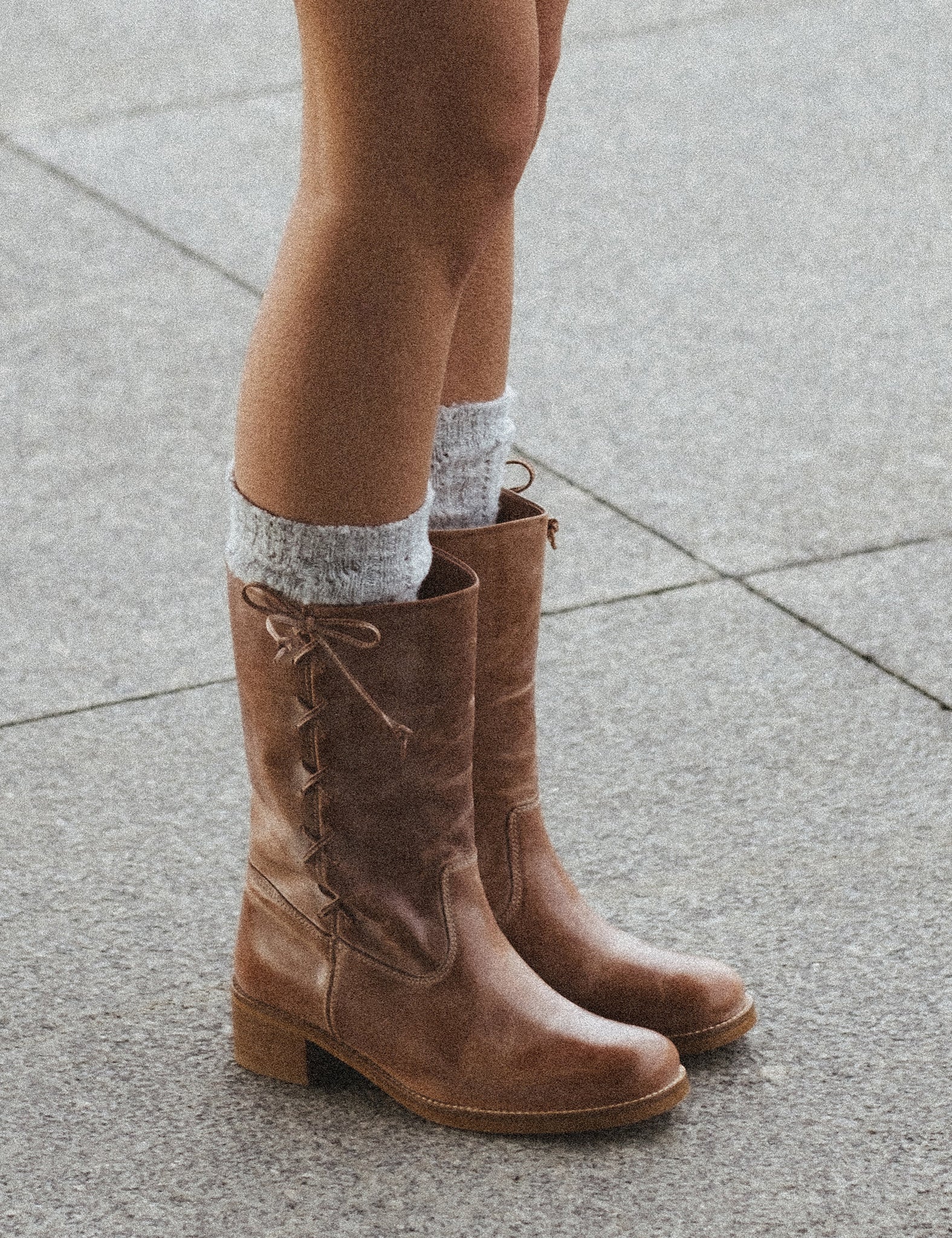 Dico Julia Laces Escovado Dark tan - Anonymous Copenhagen