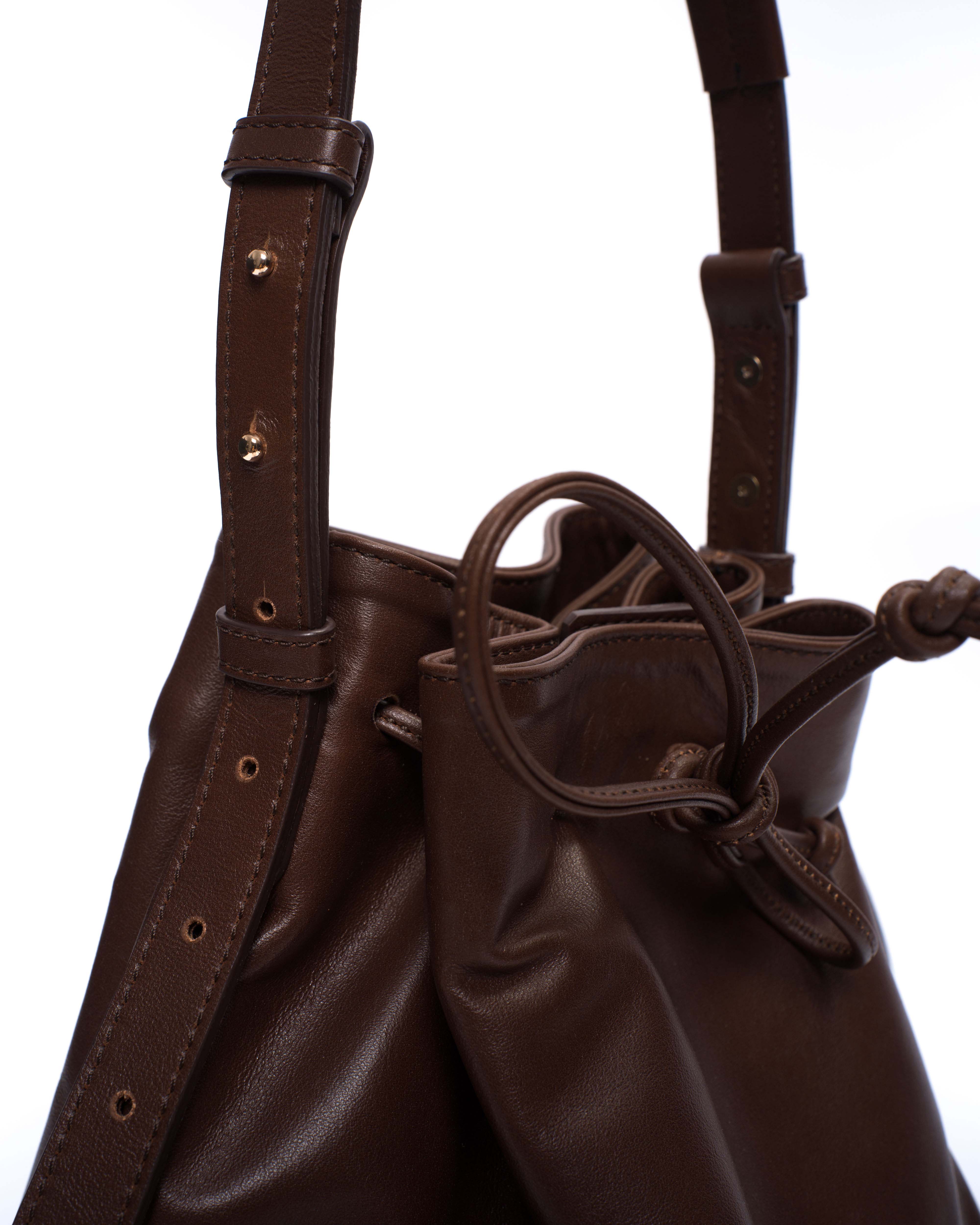 Kacey grand bucket bag Soft calf Chocolate