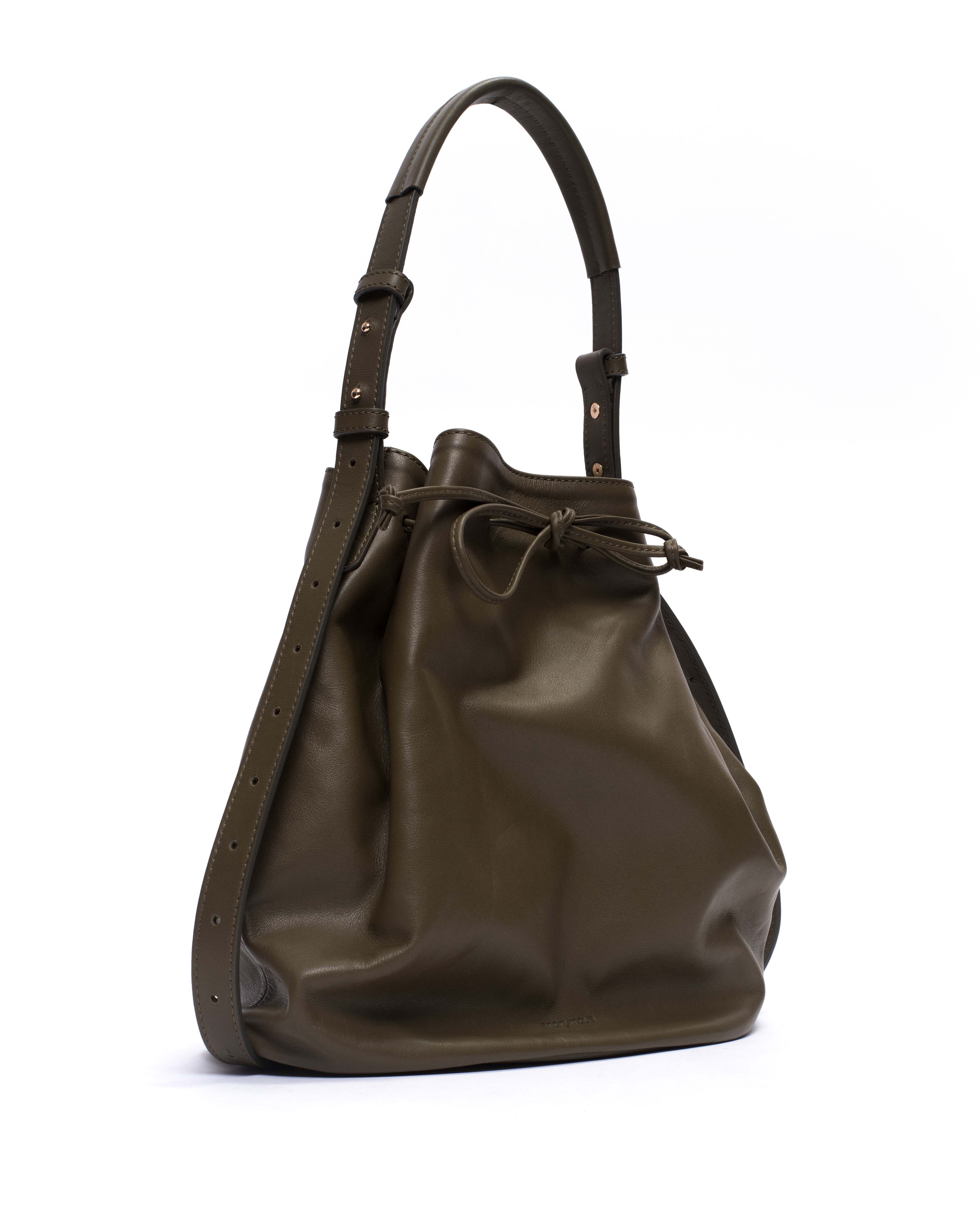 Kacey grand bucket bag Soft calf Olive green