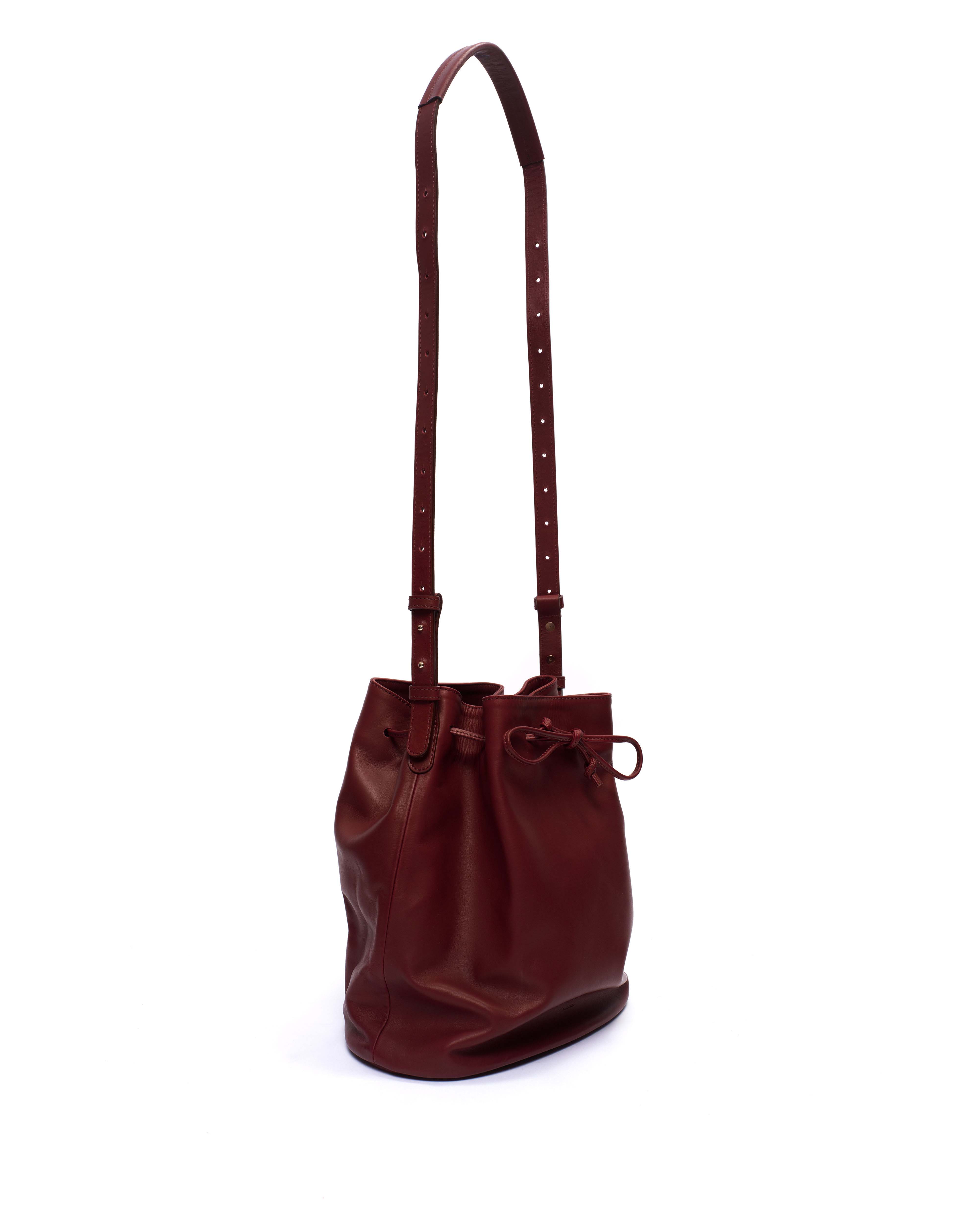 Kacey grand bucket bag Soft calf Pomegranate