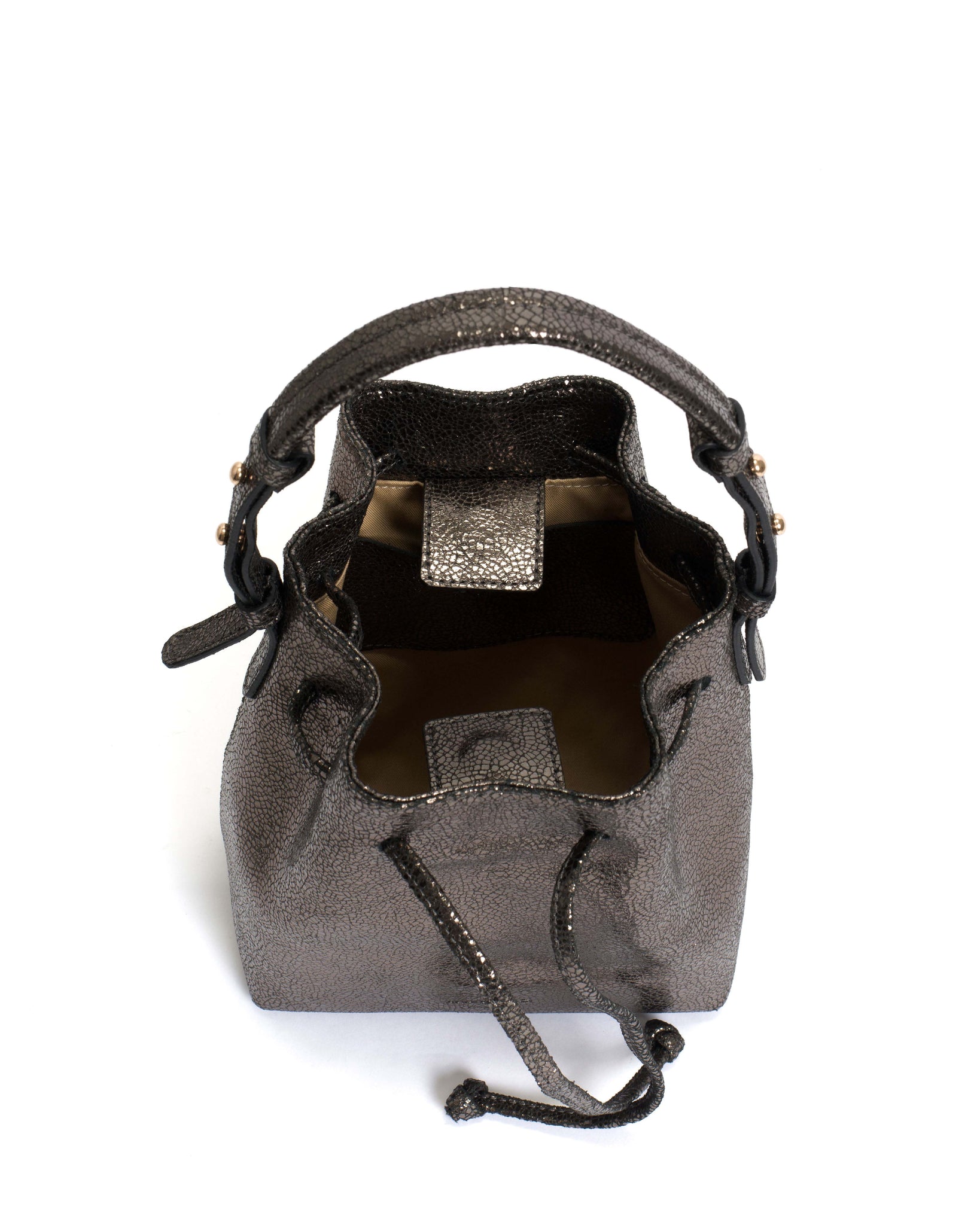 Kacey petite bucket bag Crackled metallic goat Platinum - Anonymous Copenhagen