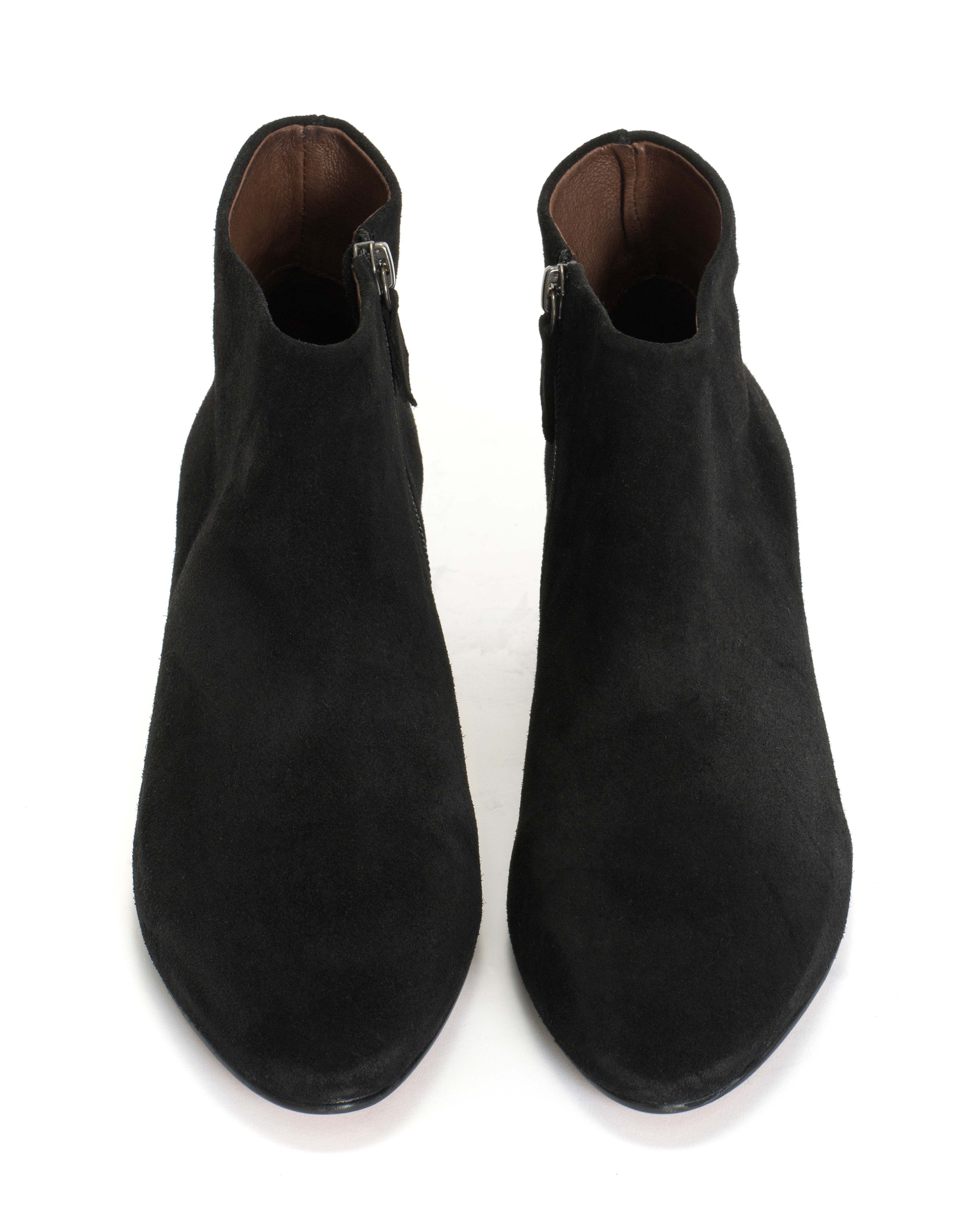 Kyra Calf suede Black