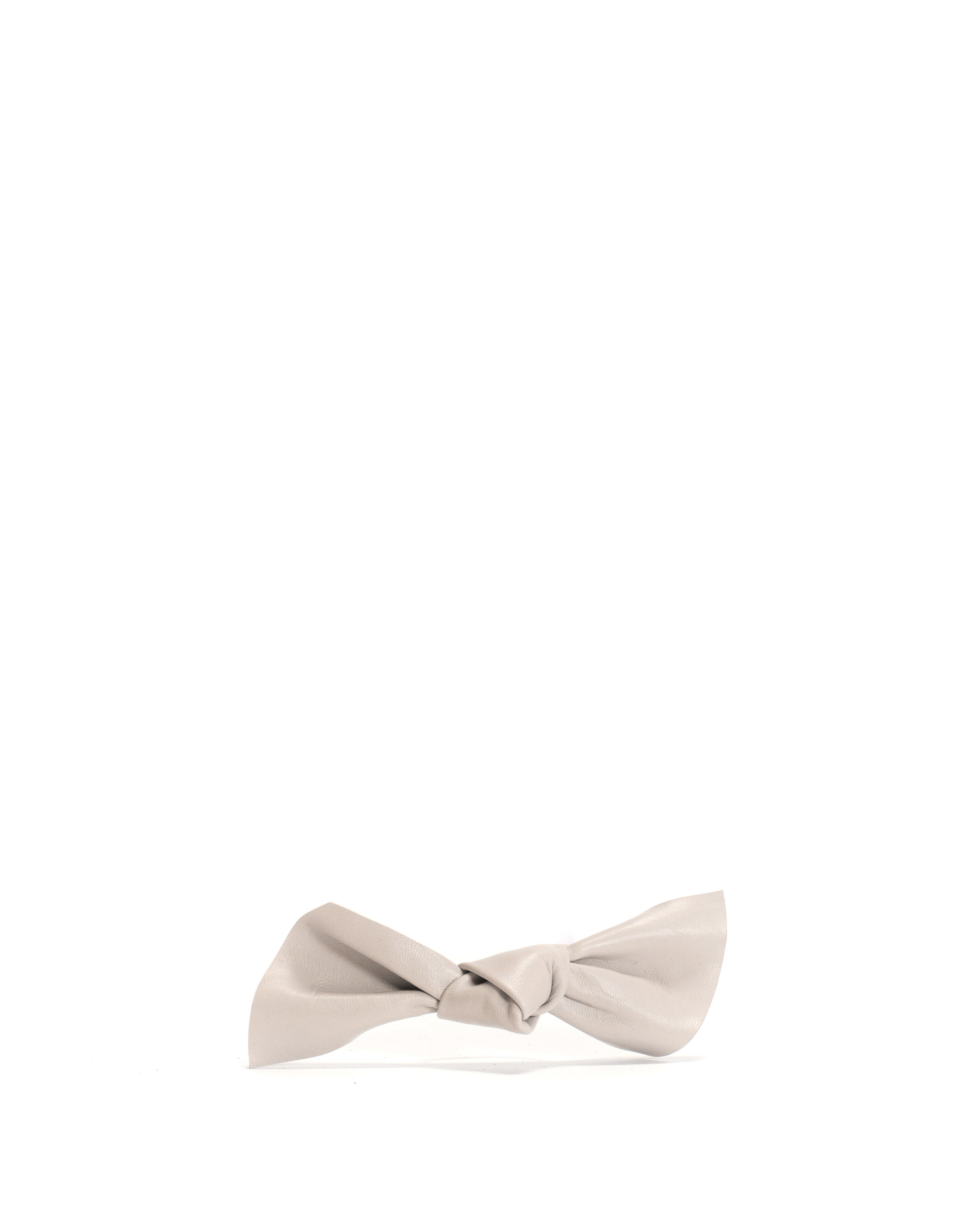 Linnie hair elastic grand bow Shiny lamb Milk white