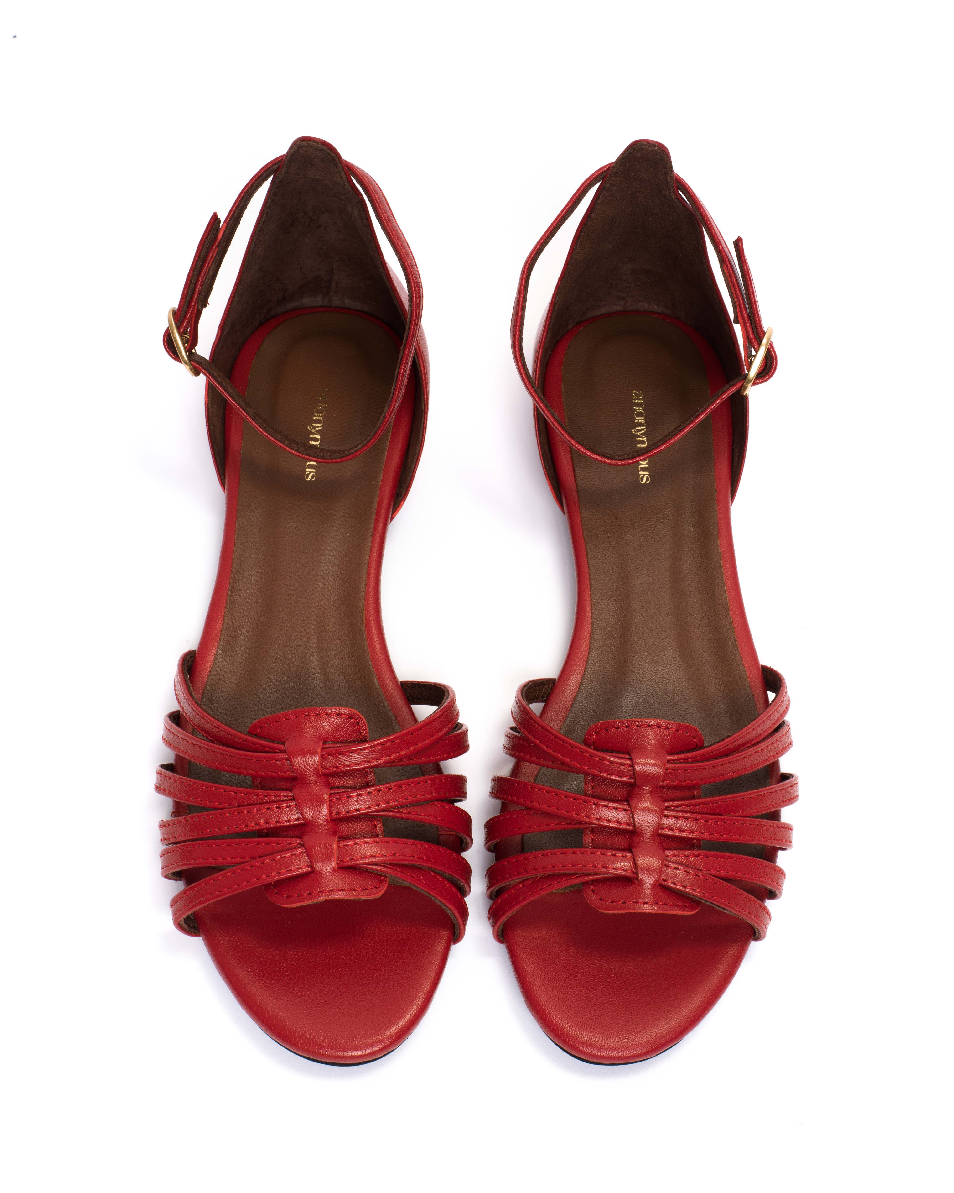 Mareike 10 Shiny lamb Ruby red