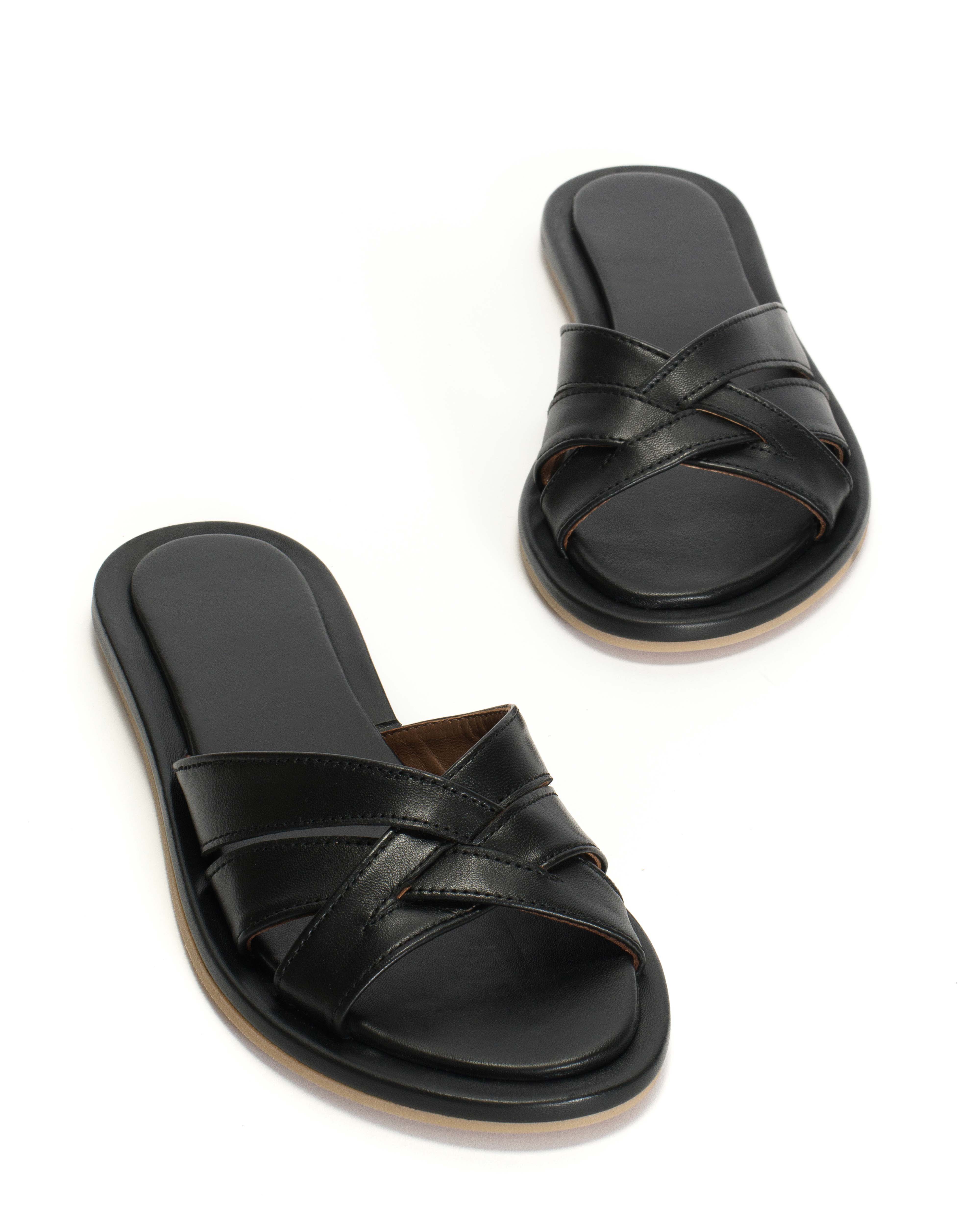 Megh 10 covered Shiny lamb Black