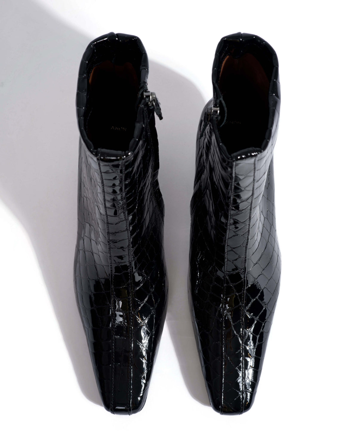 Leyla Polished croco calf Black