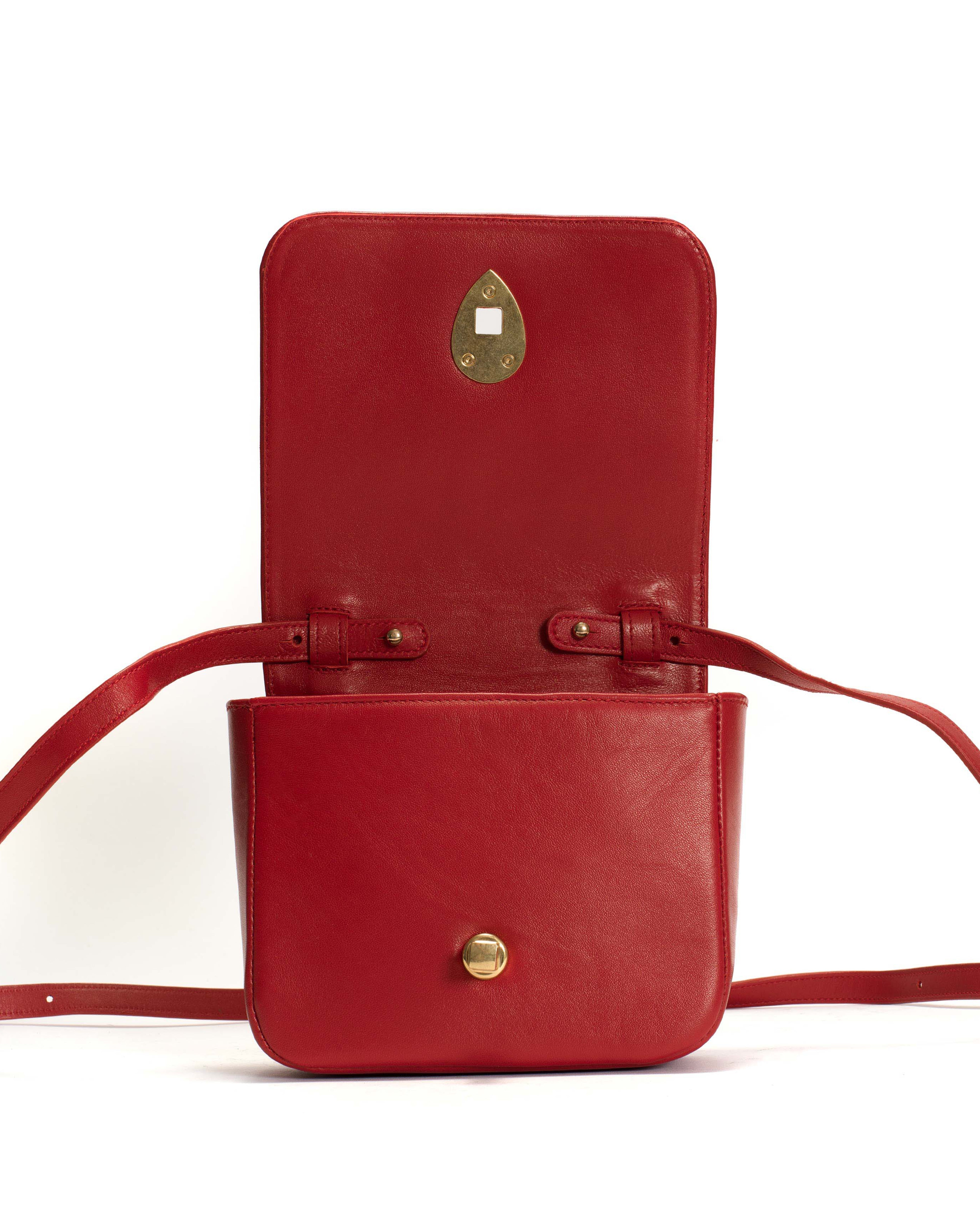 Nielle petite crossover bag Shiny lamb Ruby red