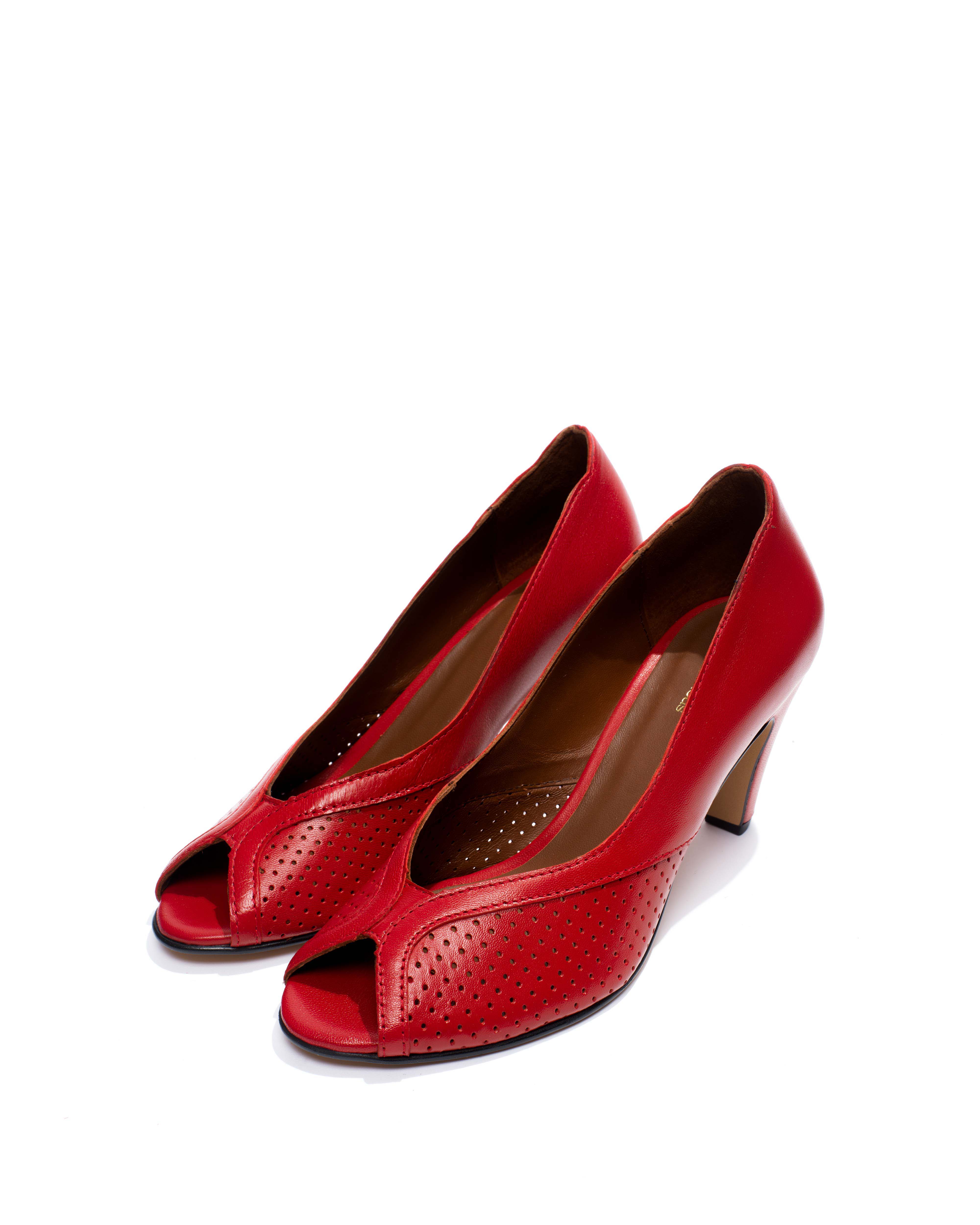 Alania Shiny lamb Ruby red