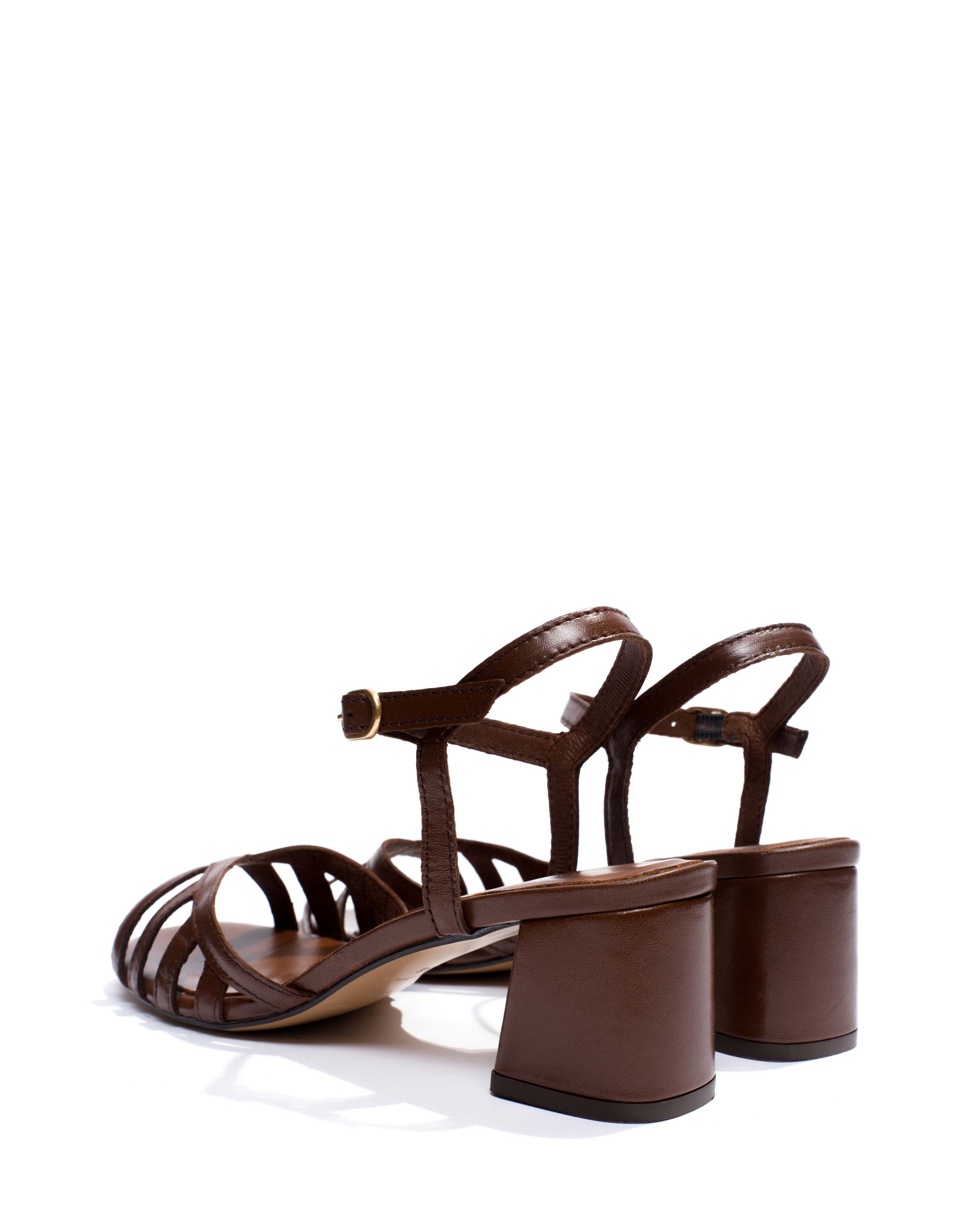 Issi 55 Shiny lamb Chocolate